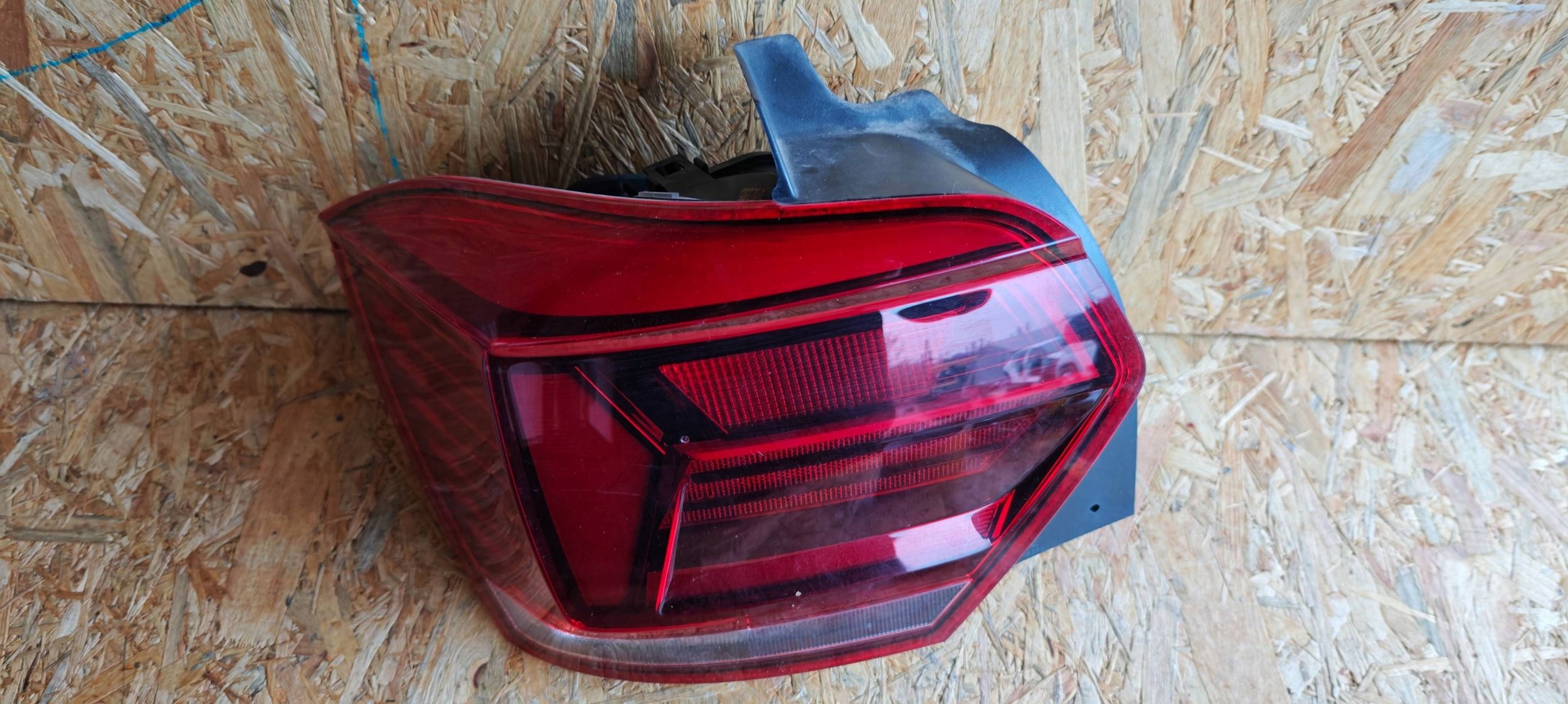 light rear rear part side left Volkswagen Polo VI 2G0945095B