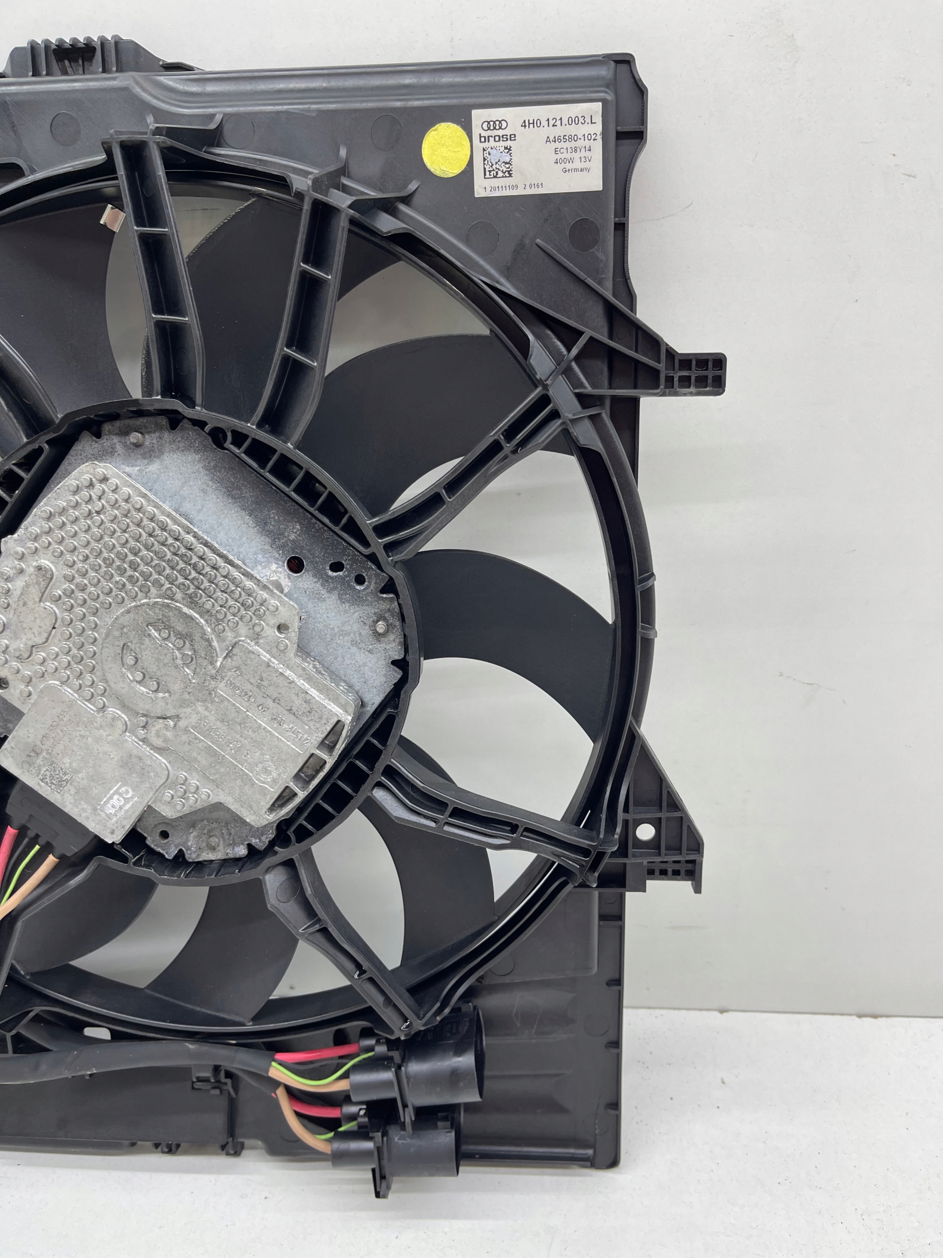 AUDI A7 A8 A5 A6 C7 3.0 TDI ventilátor ventylátory chladiče CALE originál!