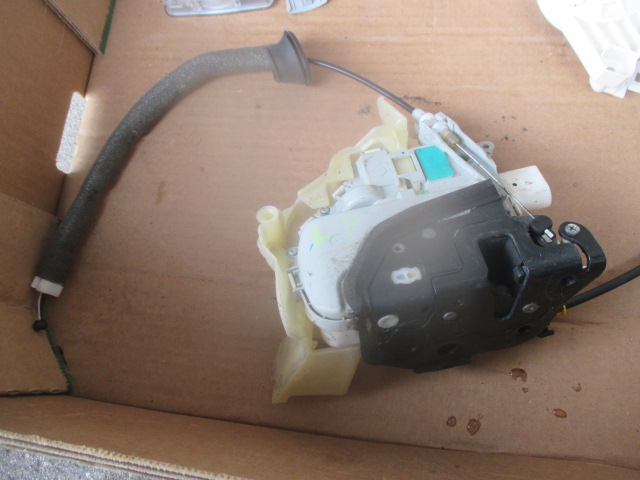 Audi A6 C7 A7 ZAMEK DRZWI PRZÓD LEWY