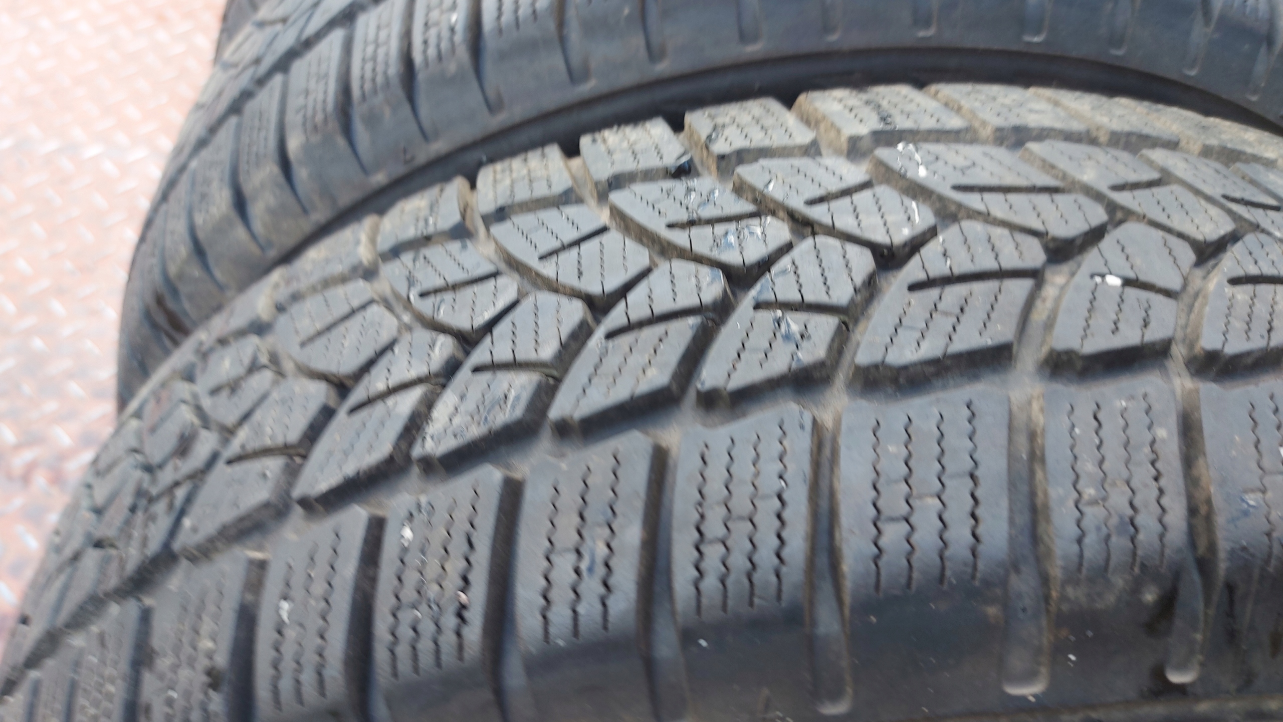 FIRESTONE WINTERHAWK 3 175/65R15 Reifen Winter- 6mm
