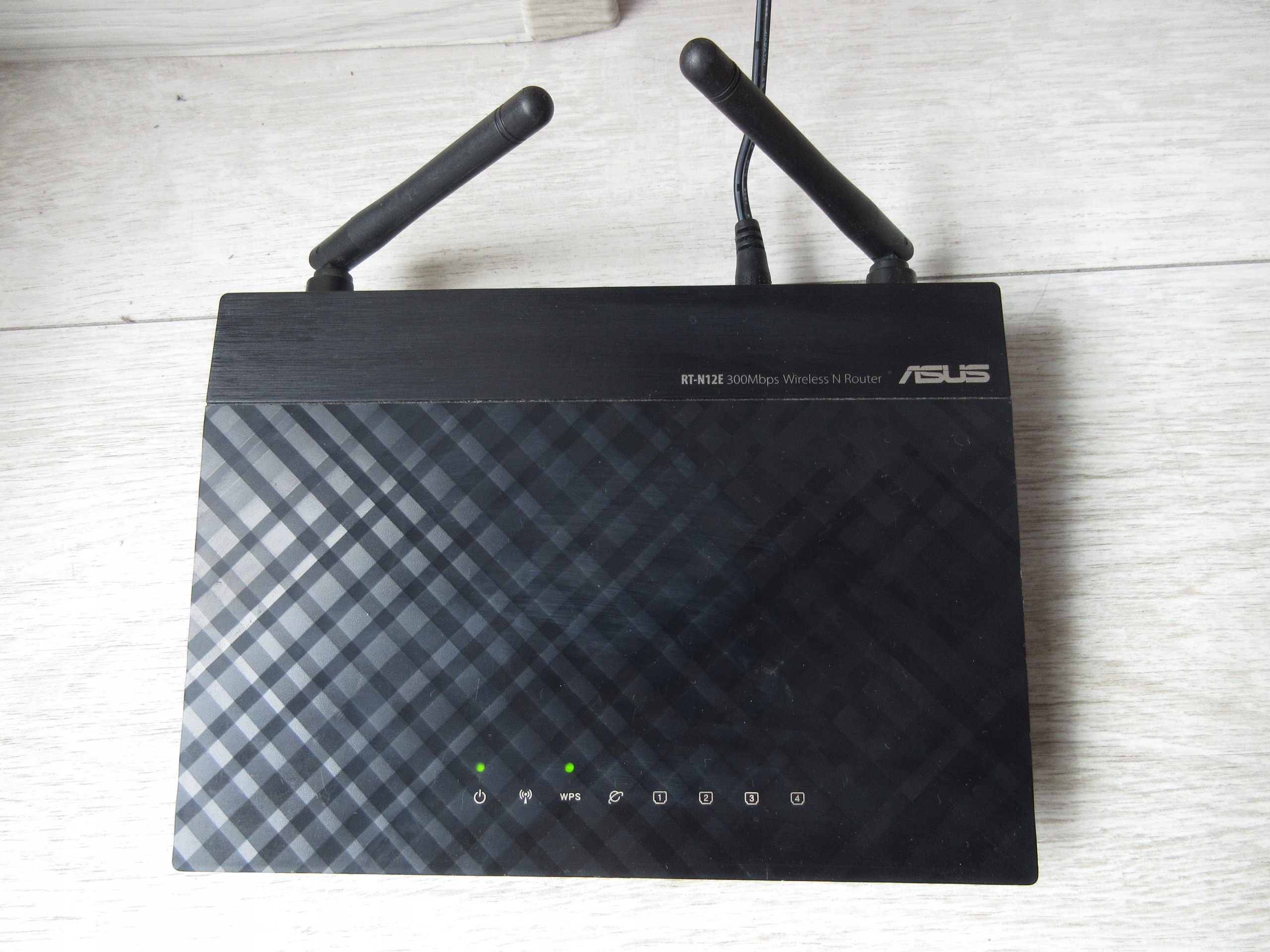 Bezprzewodowy router WiFi Asus RT-N12E Wireless-N300