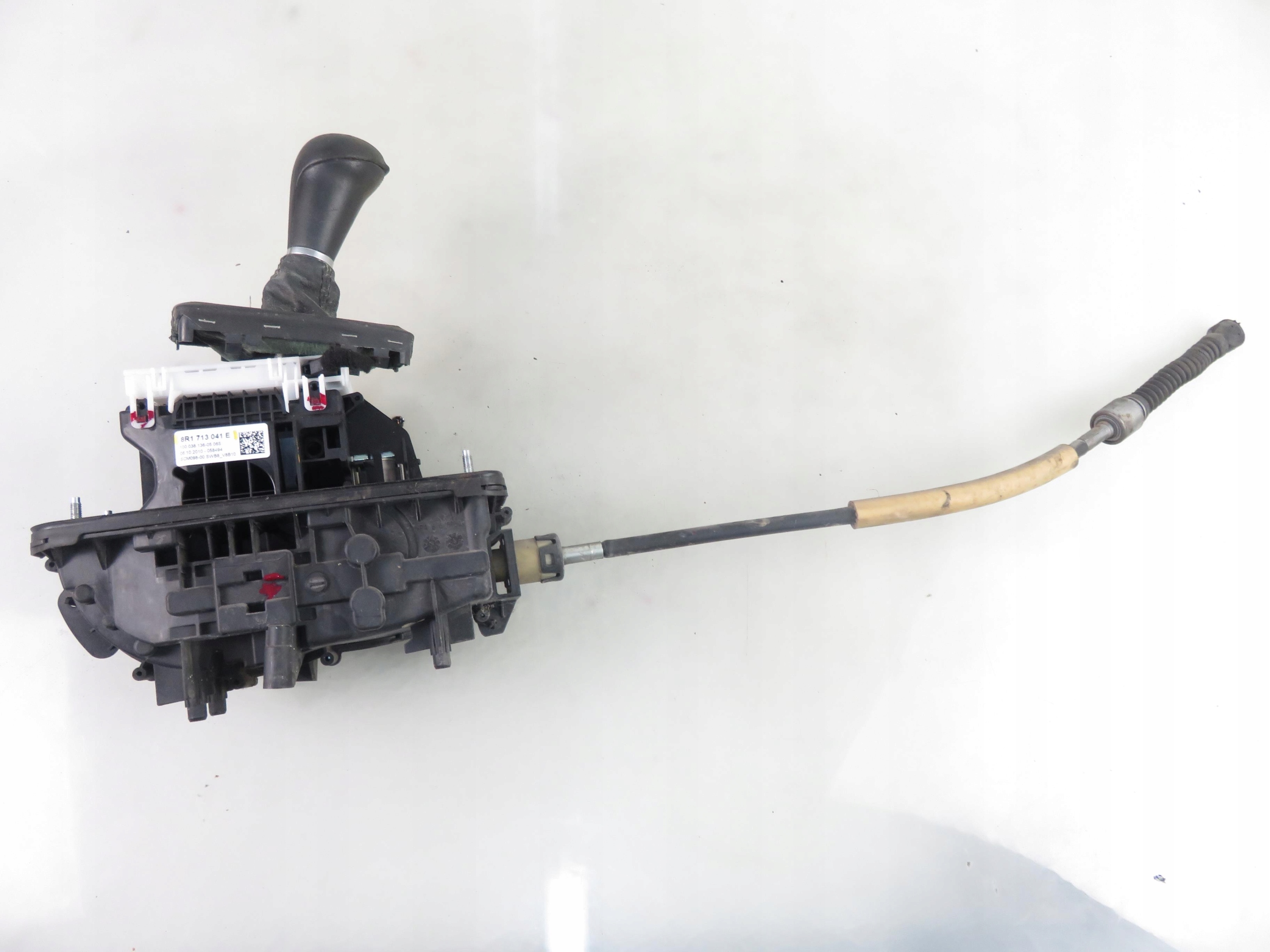 LEWAREK AUDI Q5 2.0 TDI 8R1713041E Rodzaj skrzyni Automatyczna