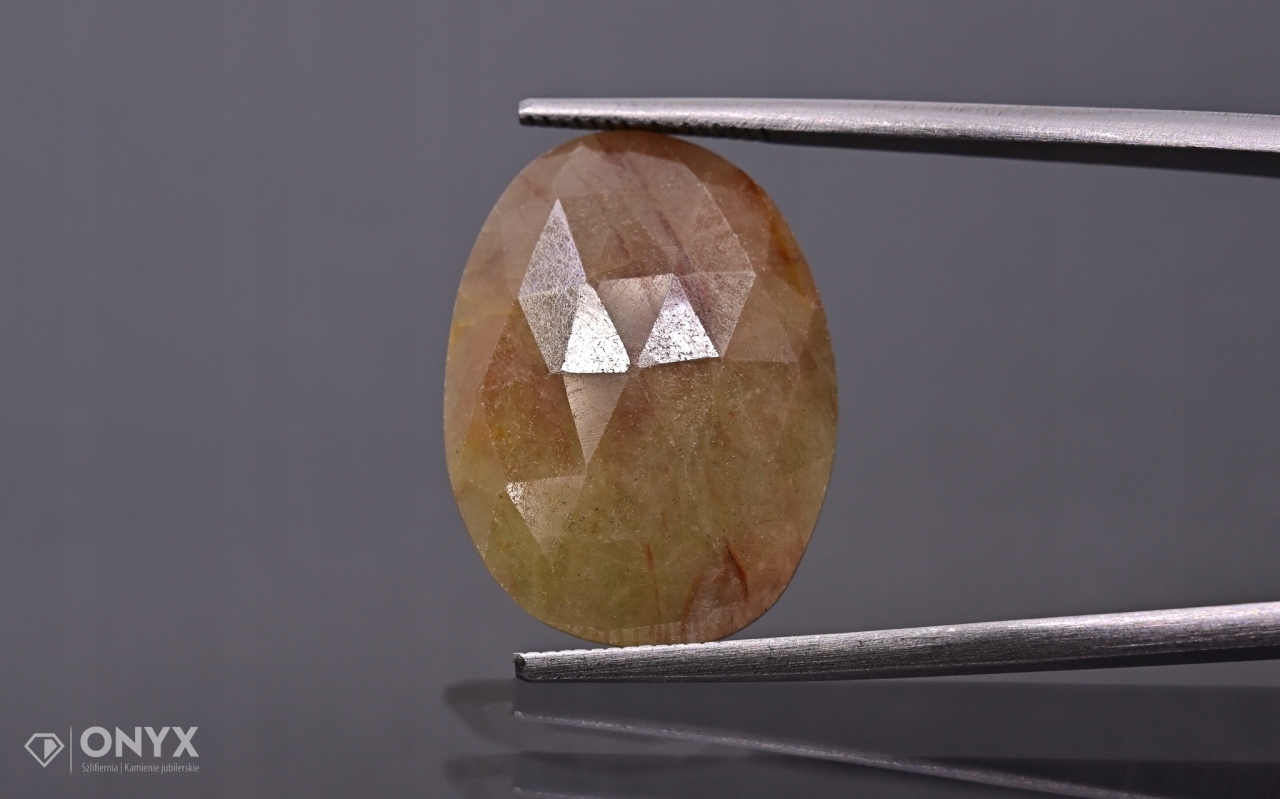 Safír fasetovaná nepravidelná rozeta 20x15 mm