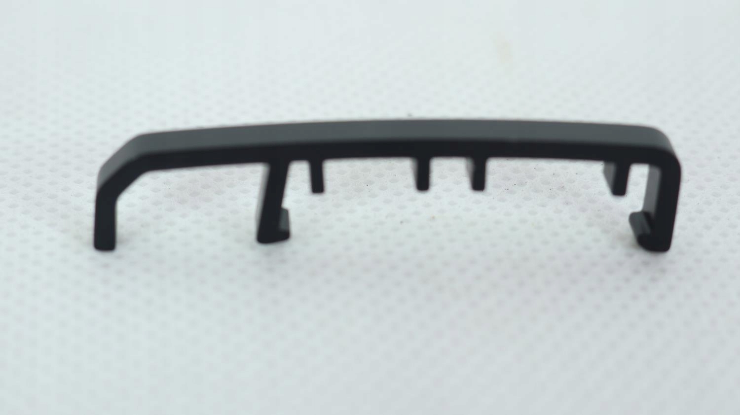 TESLA MODEL X WSPÓRNIK PROGU 4,0MM 1060745-40-A Producent części Tesla