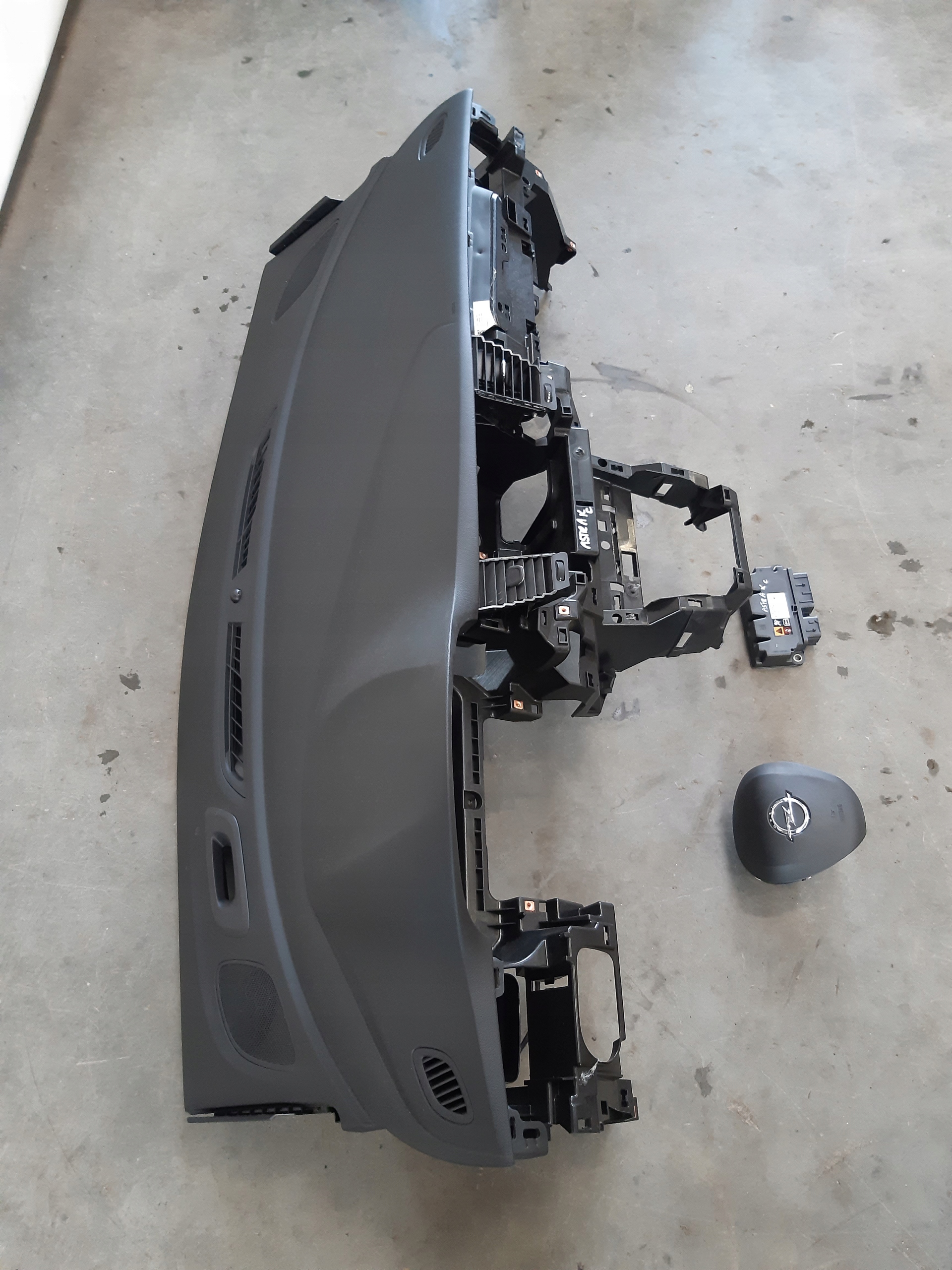dashboard console airbags sensor kpl Opel Astra K