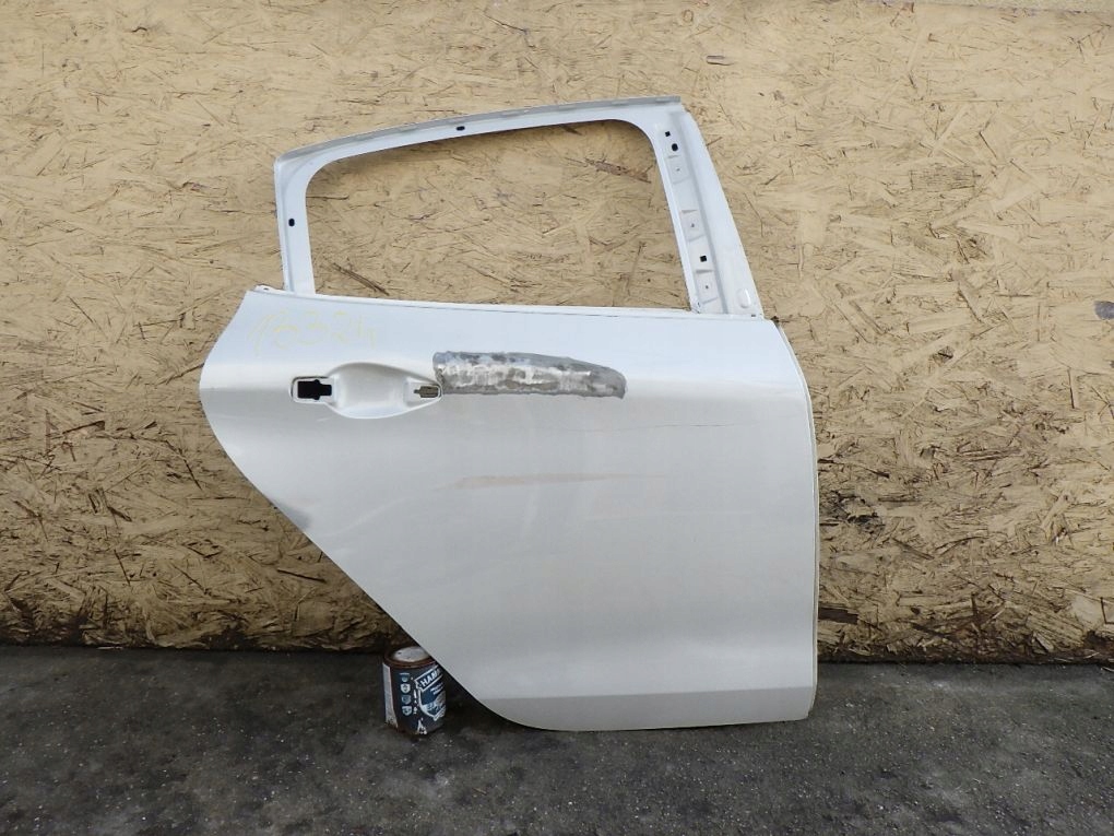 PEUGEOT 208 door right rear.