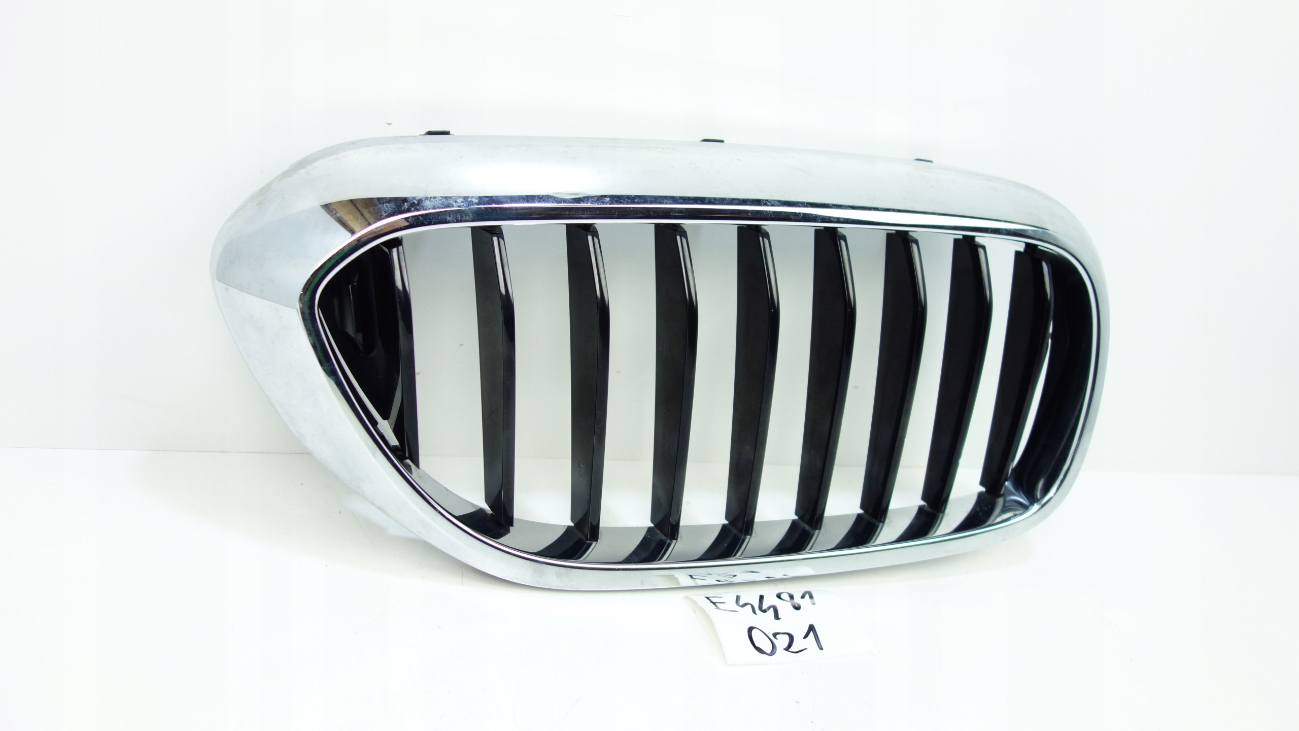 maska bubreg maska desna BMW 5 G30 G31 2017- 7383520