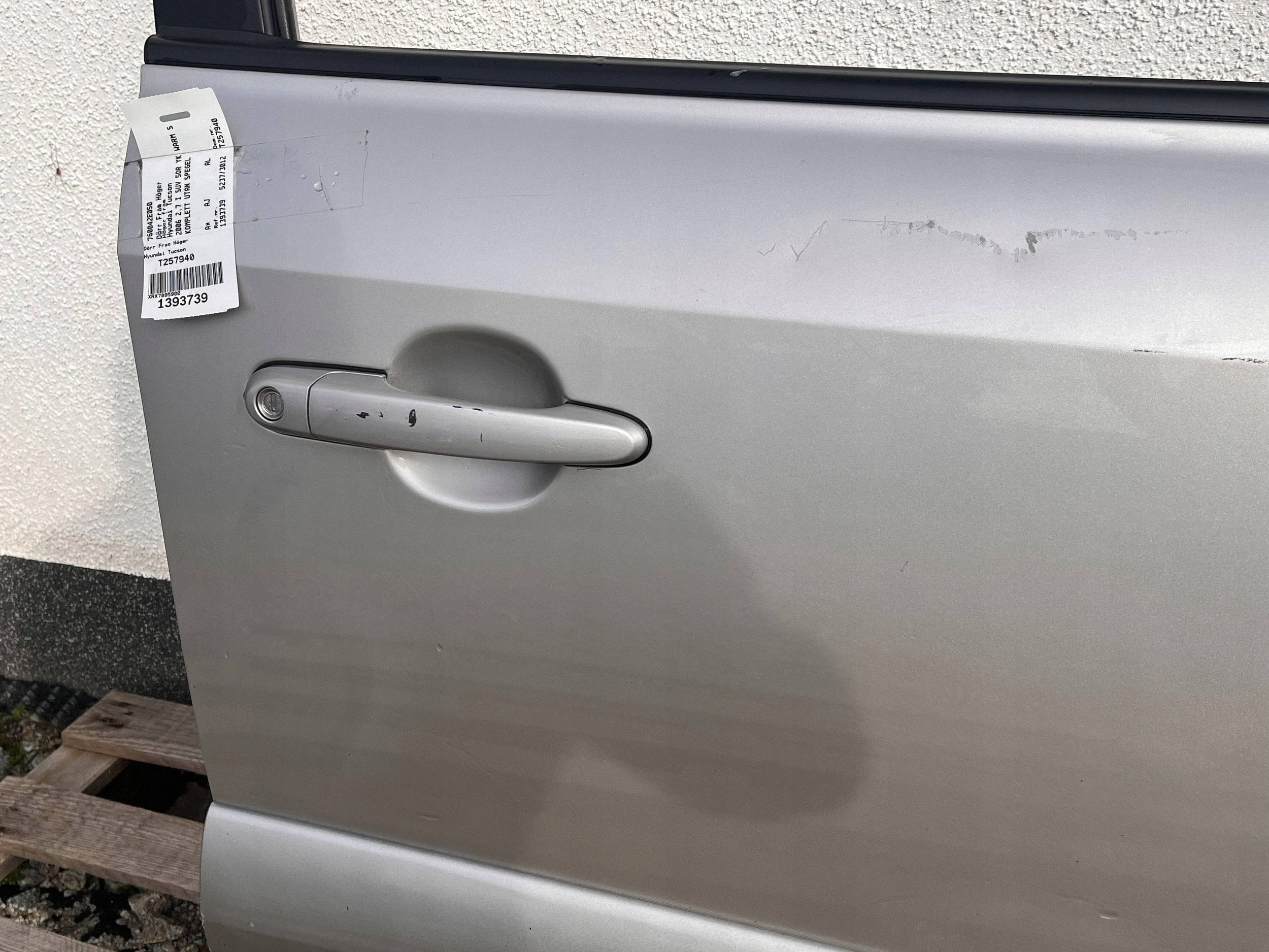 dveře přední pravá strana HYUNDAI TUCSON JM 760042E050 @M