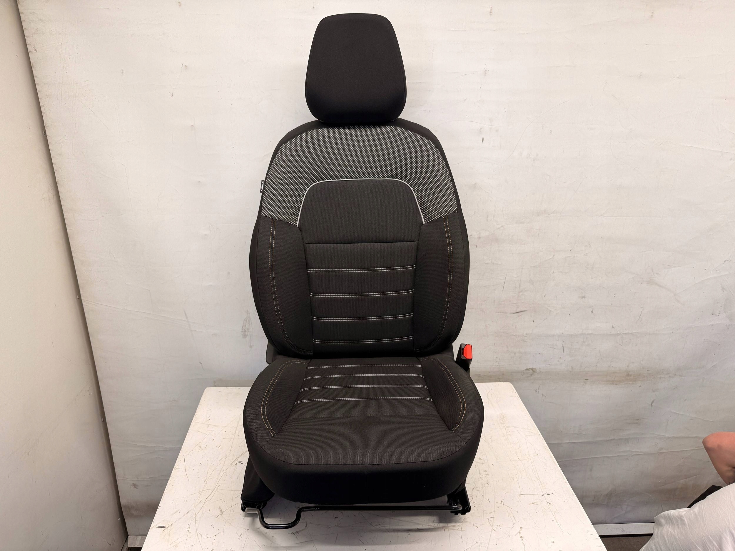 Sandero III Siège Passegers Droite Avant Complet