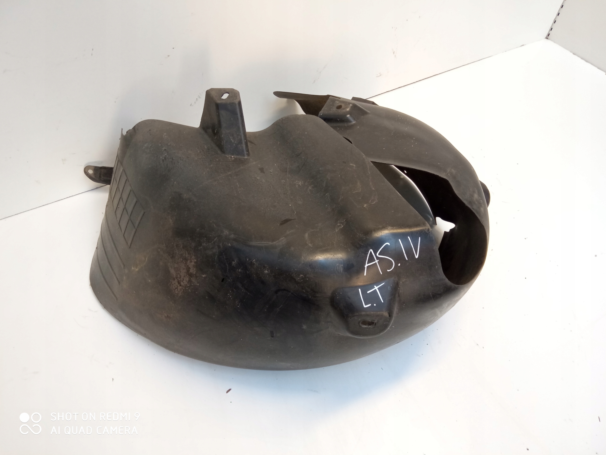 OPEL ASTRA J 4 mudguard left rear.