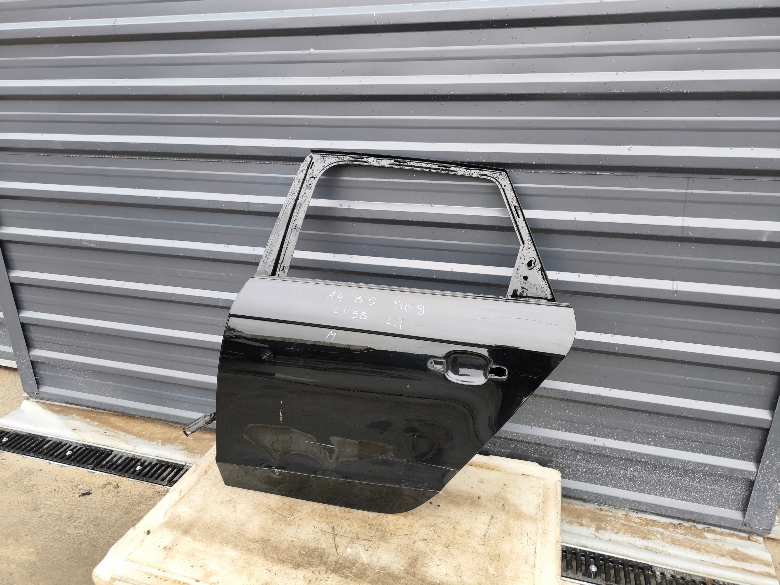 Tür links heck AUDI A4 B8 LY9B AVANT KOMBI *1 2008-2016