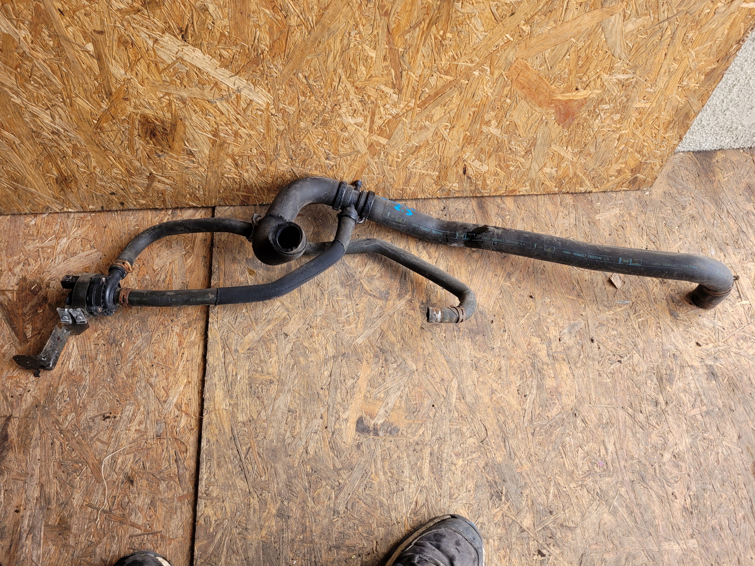 Supplementare Pompa d’acqua RENAULT 37769r