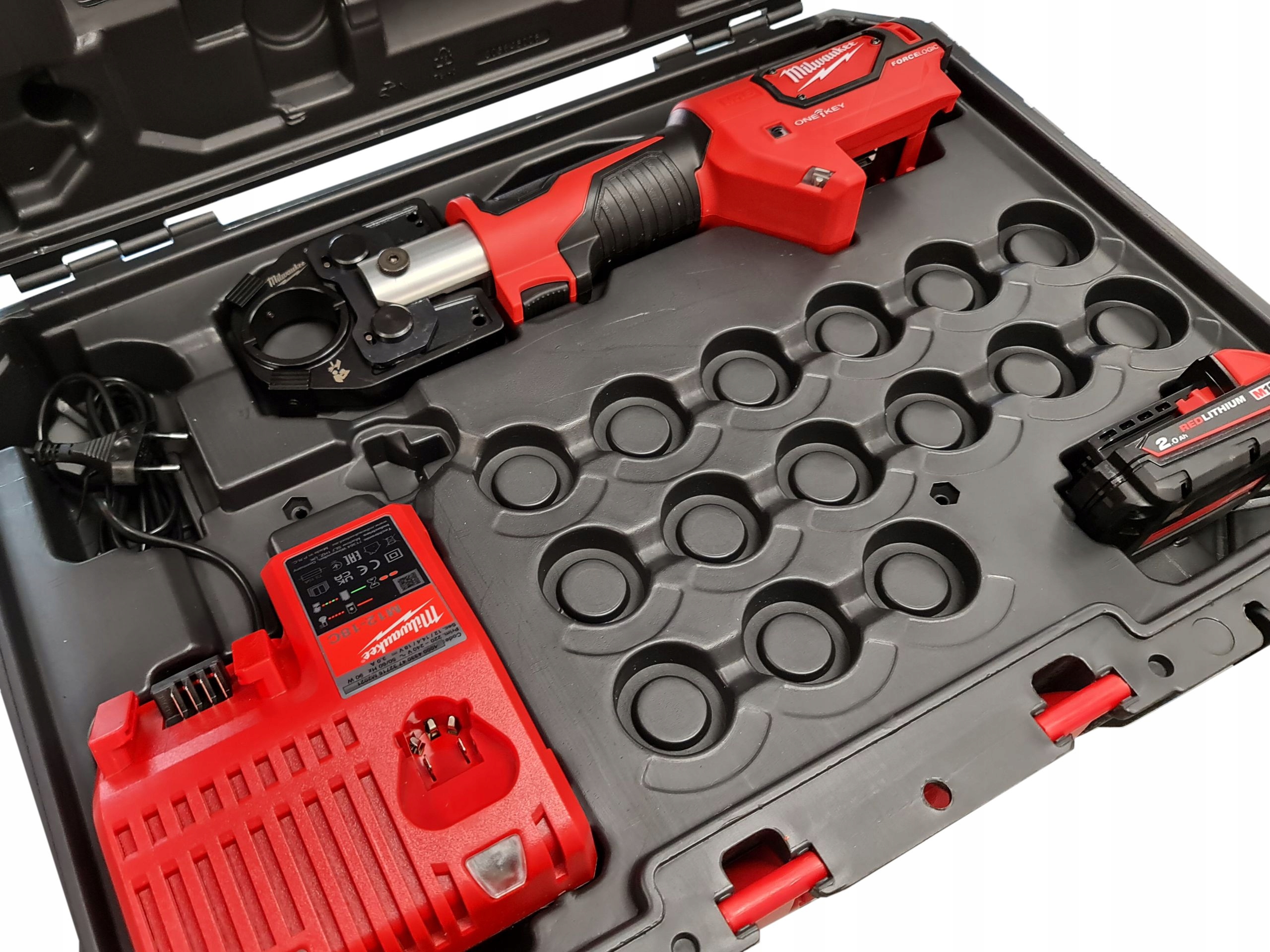 PRASKA AKUMULATOROWA DO KABLI MILWAUKEE HCCT-201C + MATRYCE CU 50-300 Marka Milwaukee