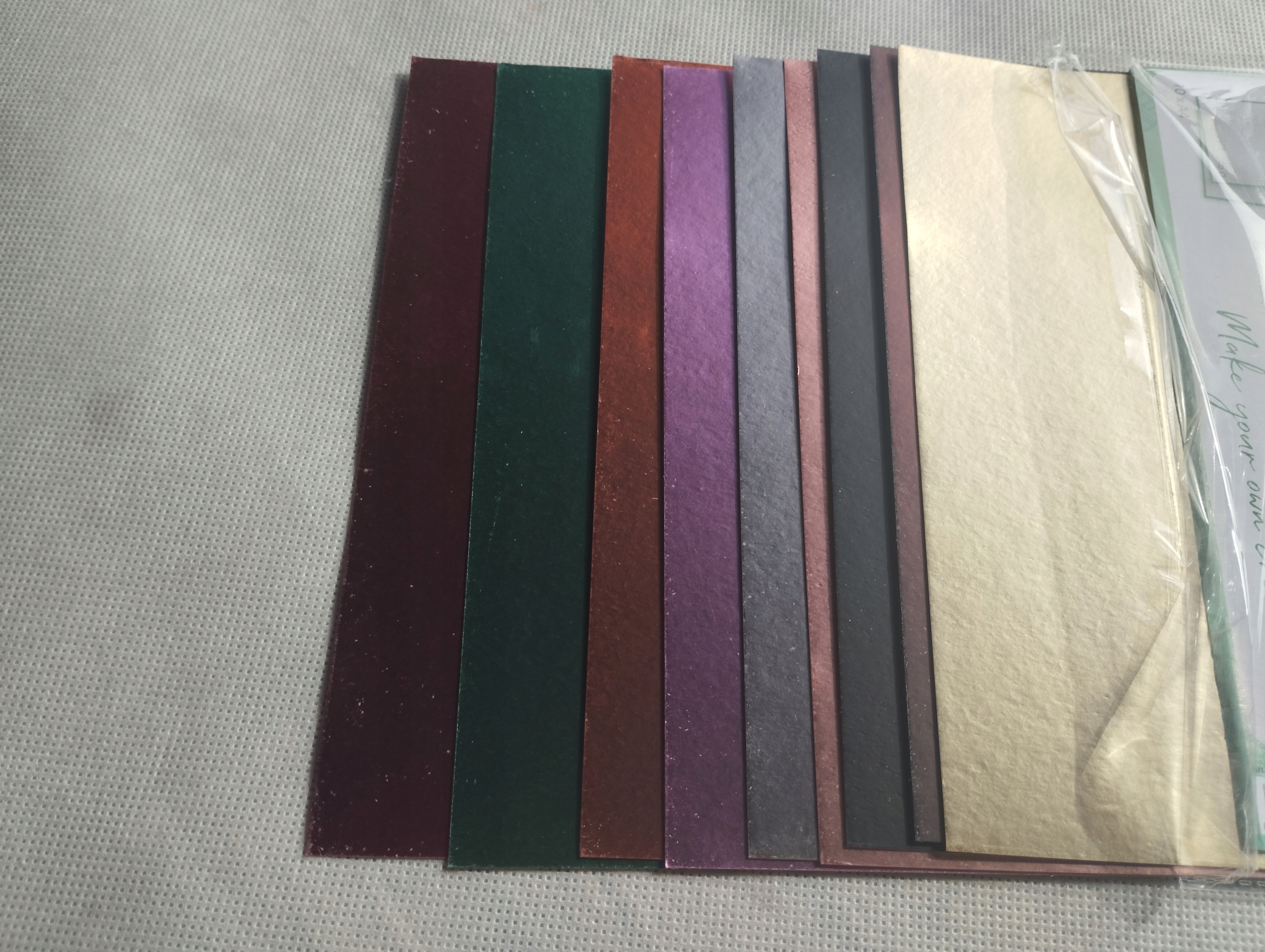 Papier LUSTRZANY kolorowy gruby 245 g gładki 10 x A4 Craft & Design Format A4