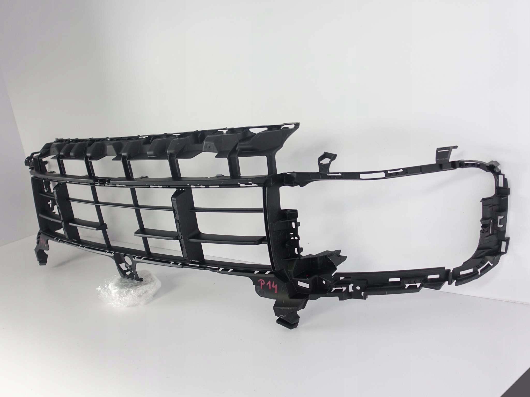 PORSCHE CAYENNE 9Y0 TURBO 18-22 grid grille ACC