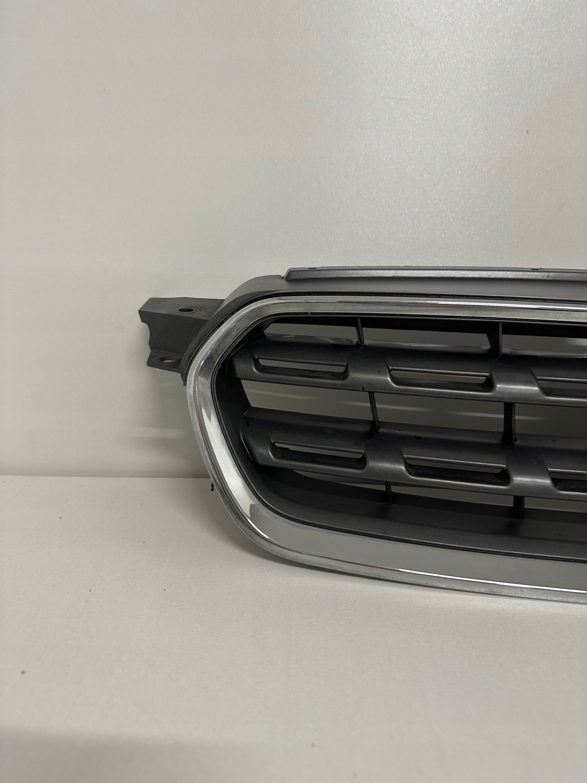 решетка радиатора subaru Outback III