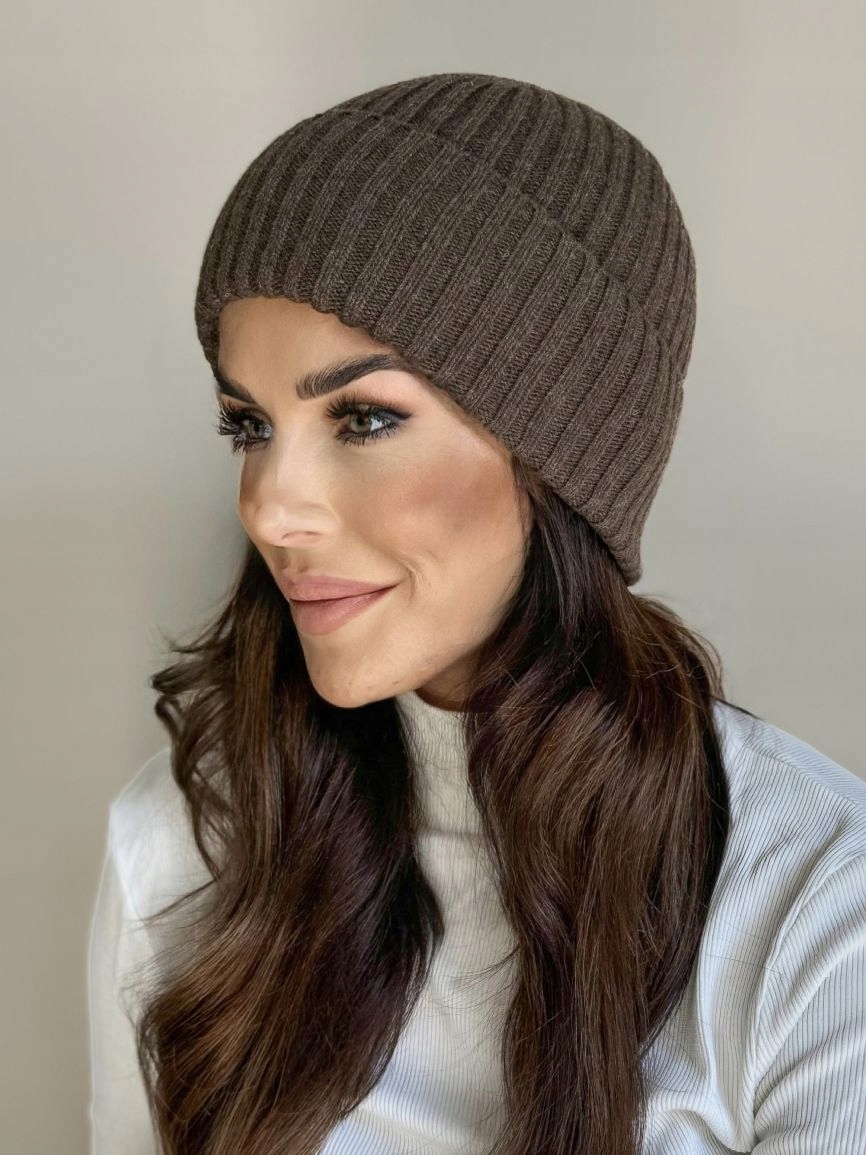 CZAPKA DAMSKA MĘSKA MŁODZIEŻOWA JESIEŃ ZIMA WIOSNA CIEPŁA WEŁNIANA KOL 2985 Kolor wielokolorowy