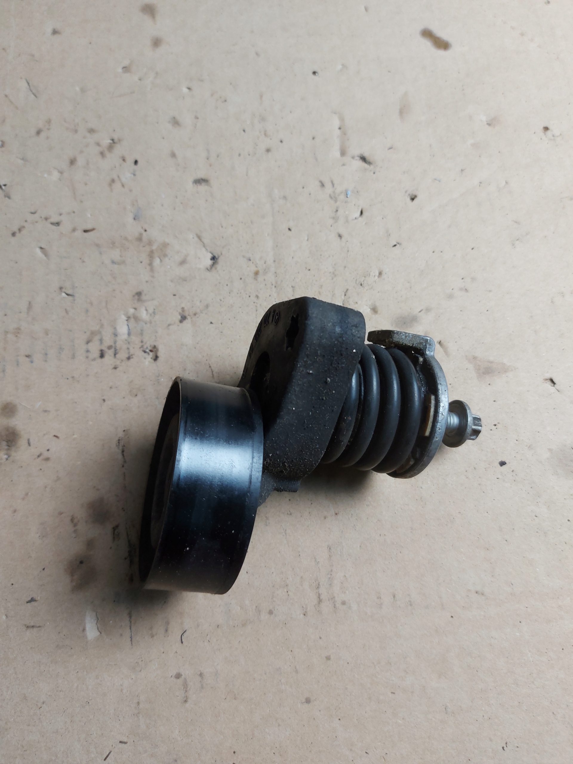 tenditore cinghie MERCEDES C W204 E W207 180-250 CGI OE