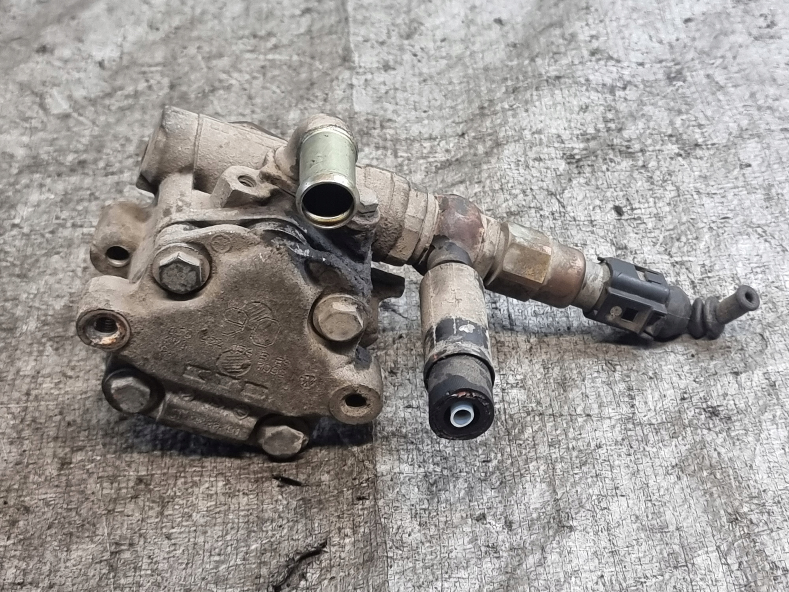 servo pump OE 1J0422154B AUDI A3 8L 1.6B 75kW 01r