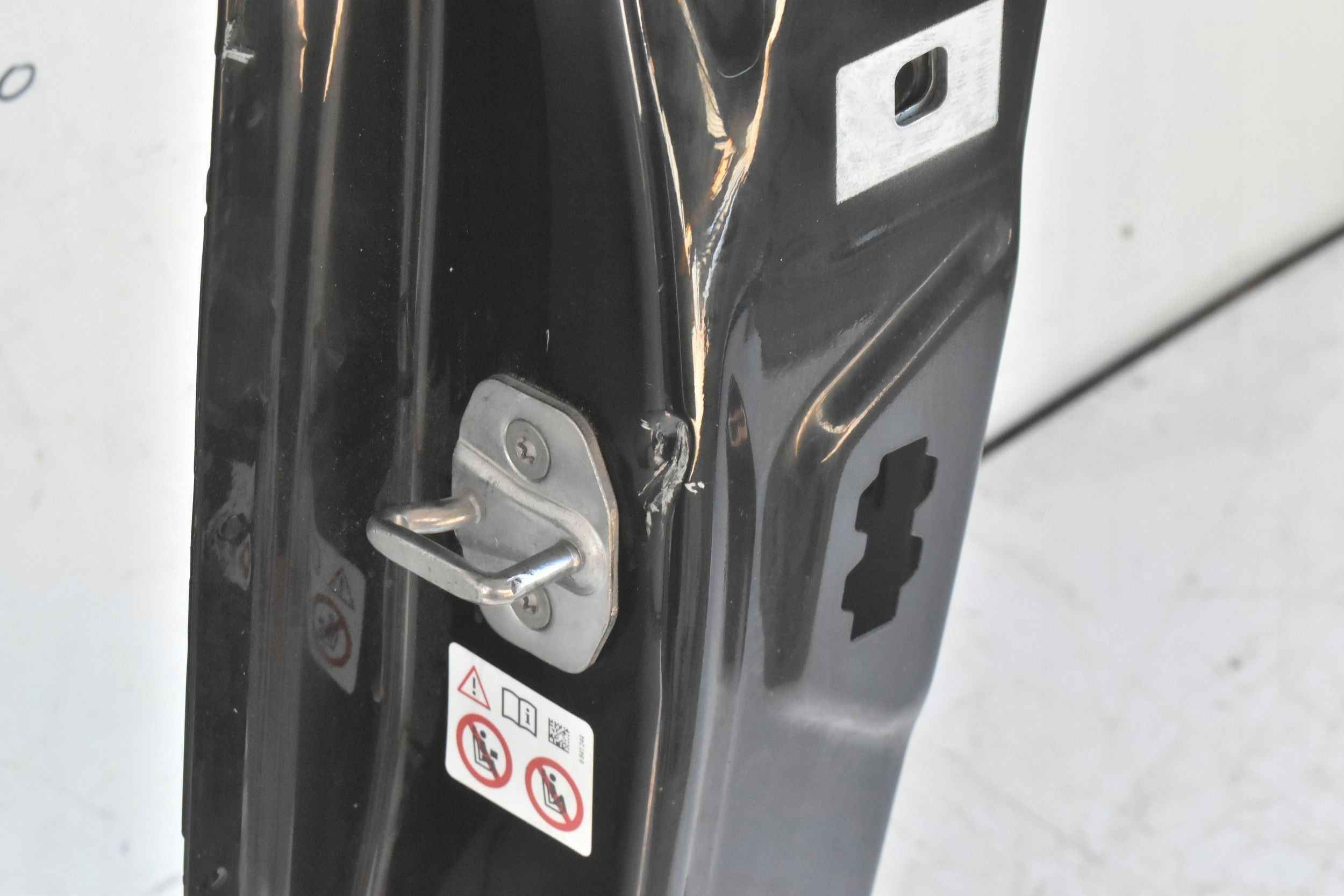 SŁUPEK B DACHOWY PRÓG LEWY BMW X3 G01 X3M F97 Kolor czarny