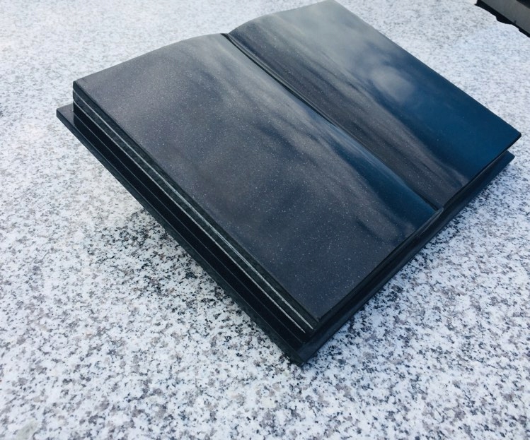 Książka Tablica granitowa 30x40 z napisem