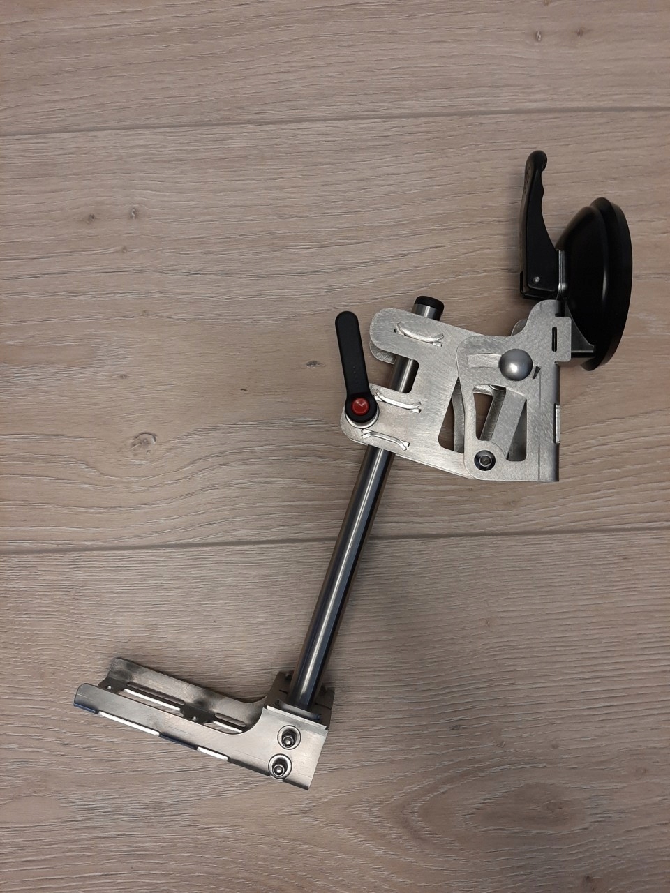 Uchwyt Ked Z Przyssawką Do Przetworników Garmin