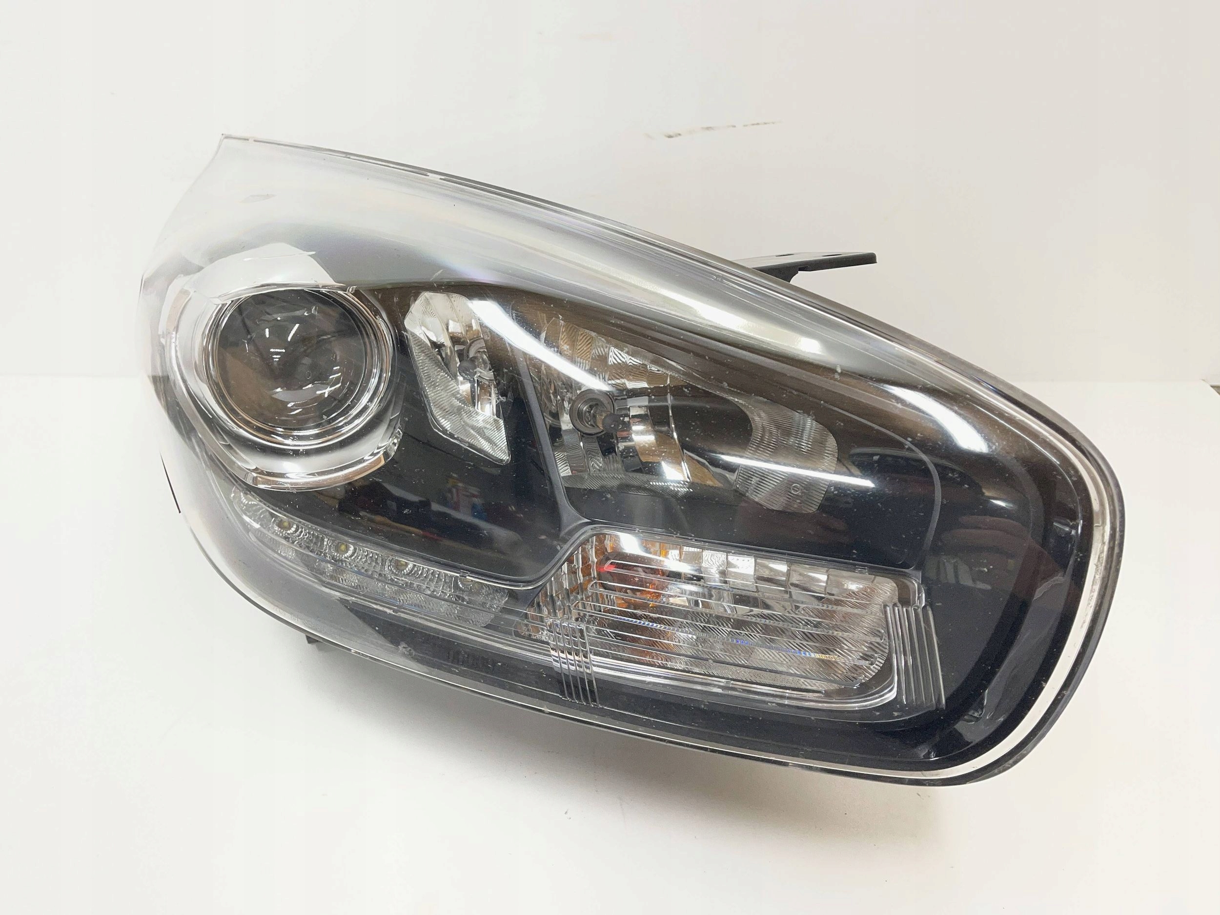 REFLEKTOR light right LED KIA Carens 4 IV 13- 92102-A4