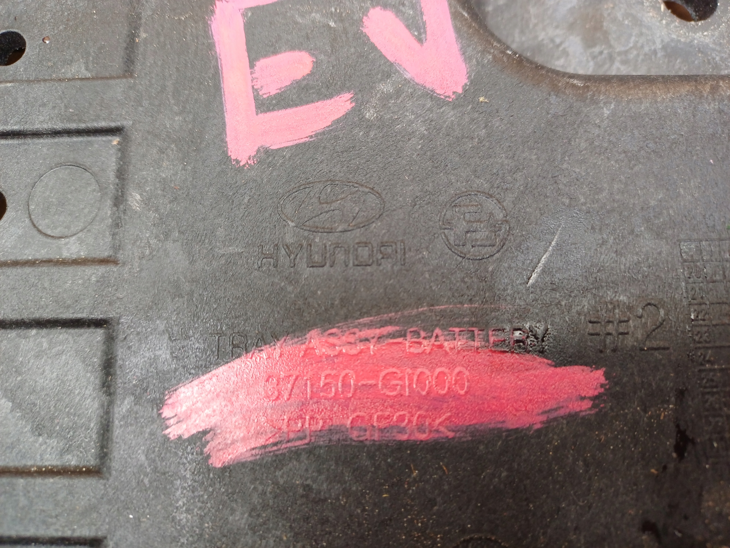 PODSTAWA AKUMULATORA KIA EV6 22r 67150-G1000 Producent części Kia OE