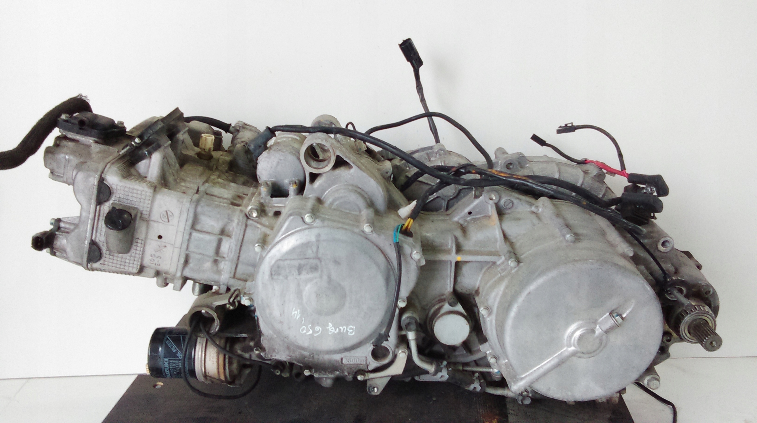 123451207 - SUZUKI BURGMAN 650 EXECUTIVE 14 ' двигун