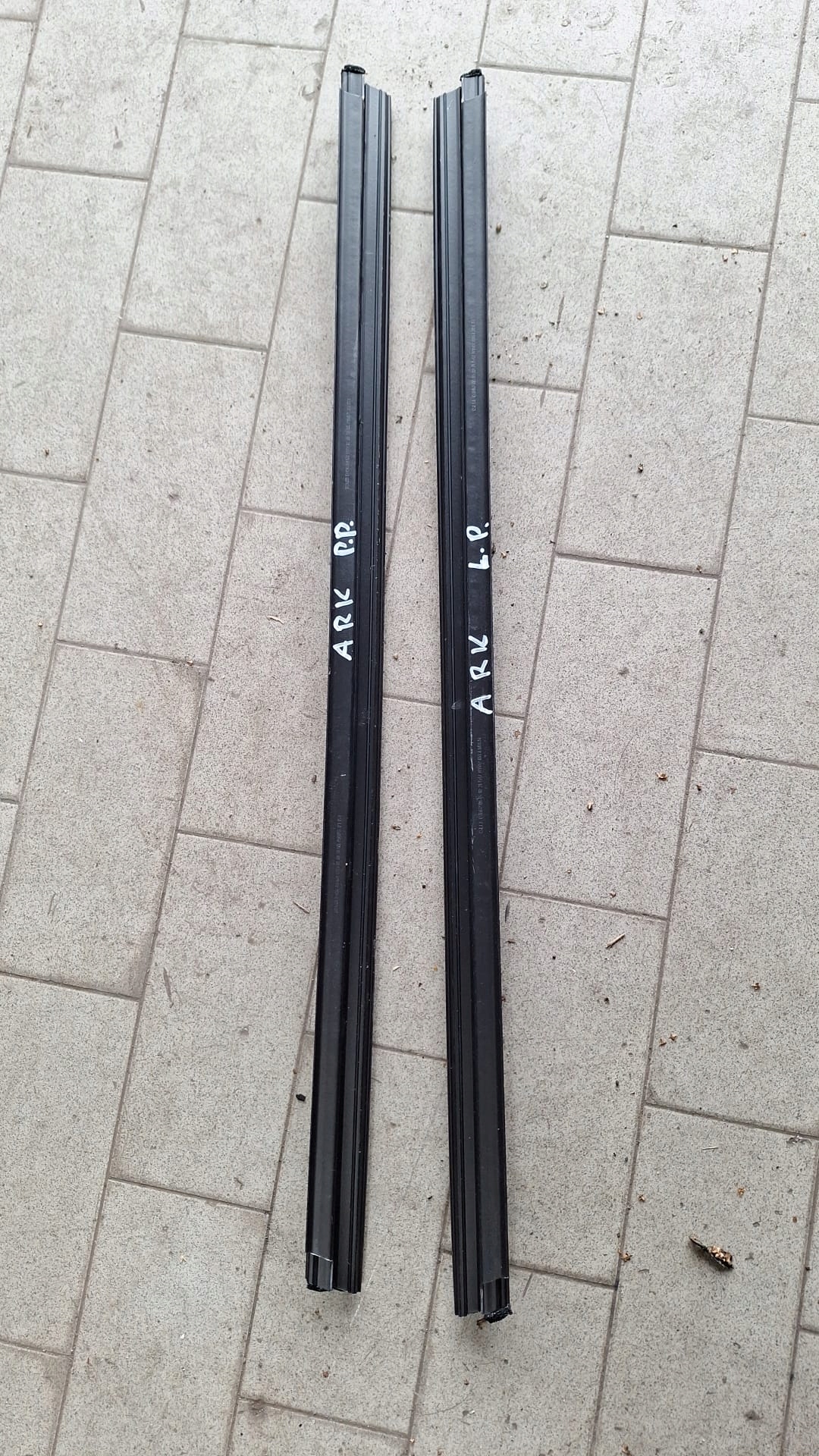moulding dust windows front left right RENAULT ARKANA