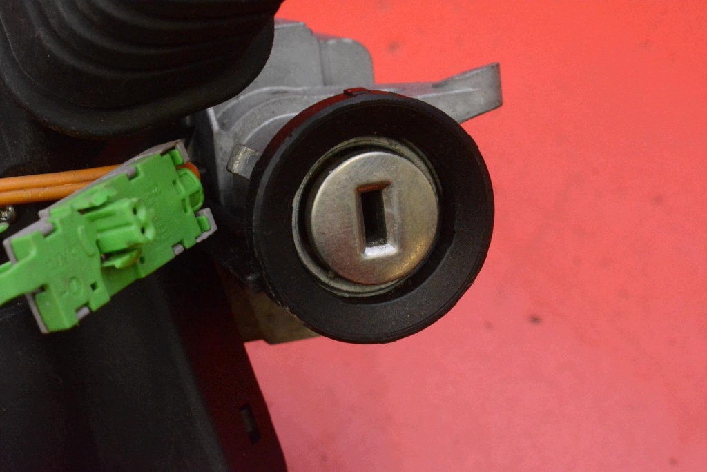commande levier commodo sous volant PAJAK 13184057GN OPEL ASTRA 3 III H 5D HB 04-07