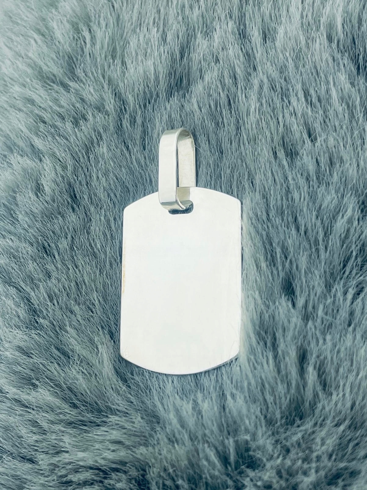 Stříbrný přívěsek s přívěskem vojenská známka, gravírovací plech