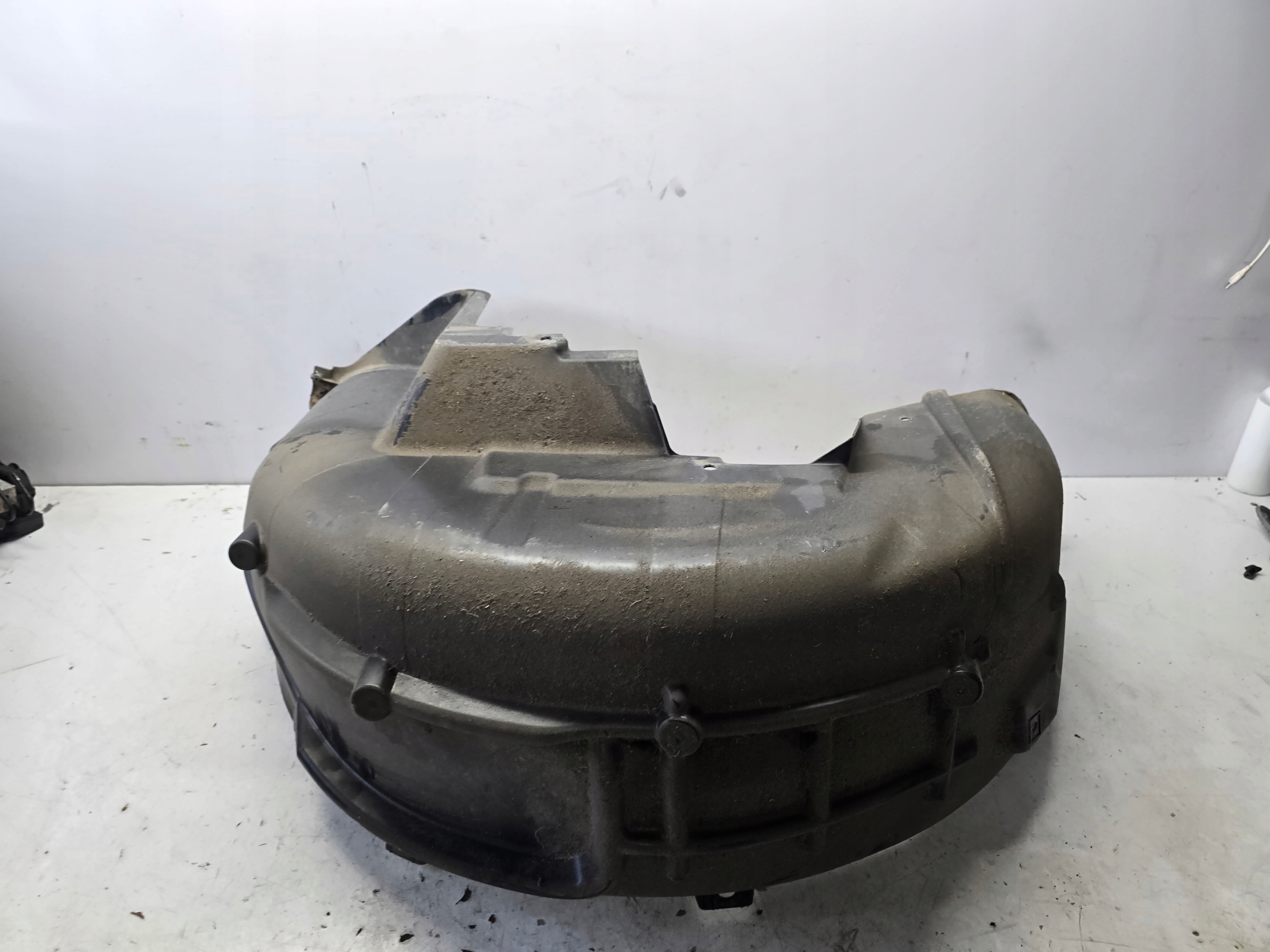 OPEL GRANDLAND X mudguard right rear part right rear. original