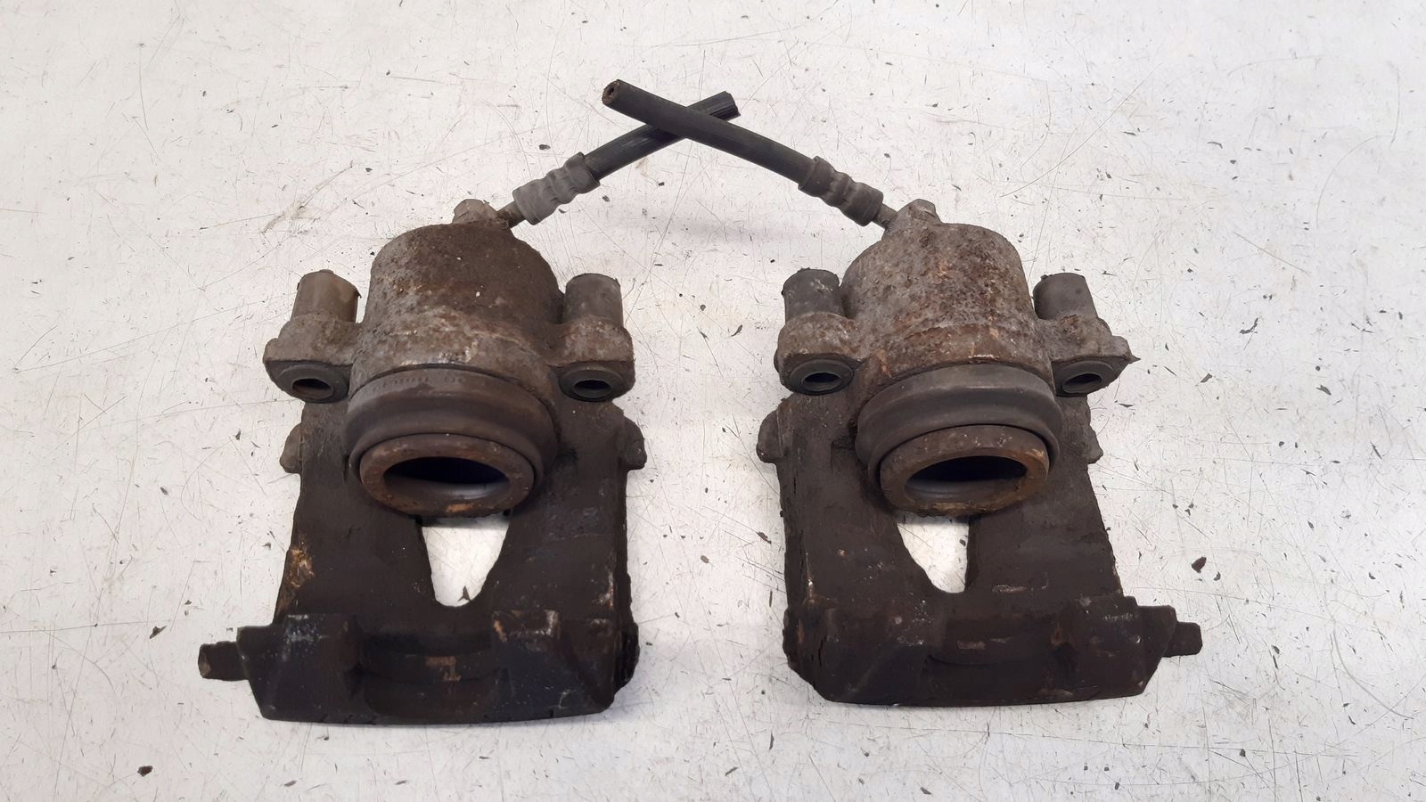caliper front front right left Seat Ibiza 6J LIFT 1,2 TSI