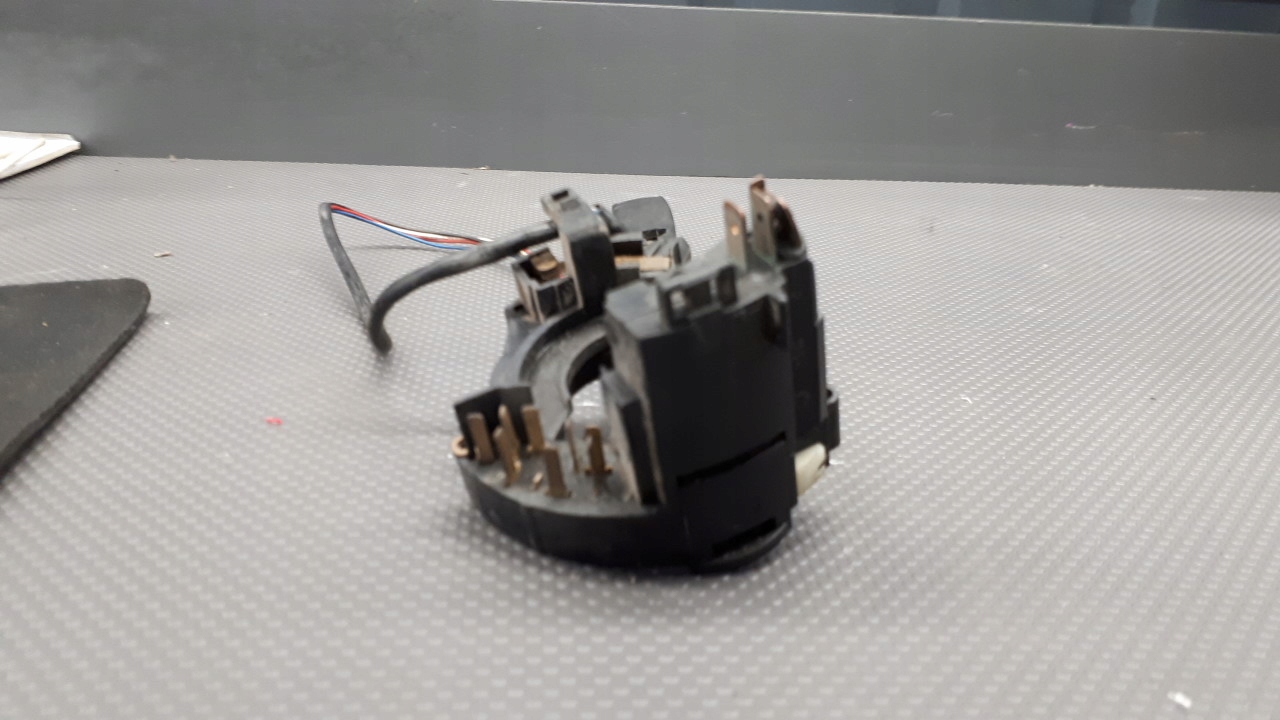 przełącznik wycieraczek VW Golf II Wersja Europejska