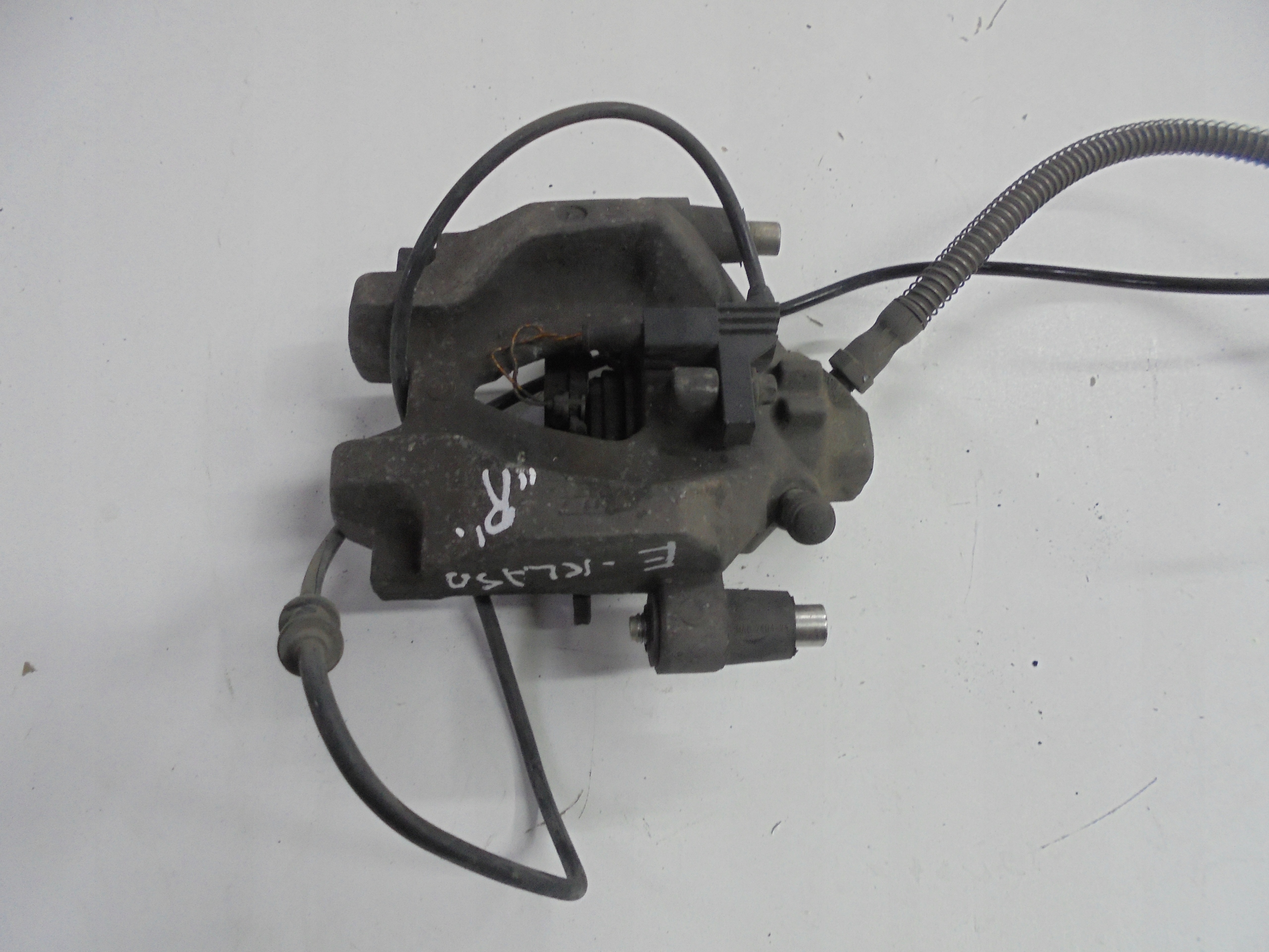 MERCEDES E W207 C207 caliper rear part right left 09-16