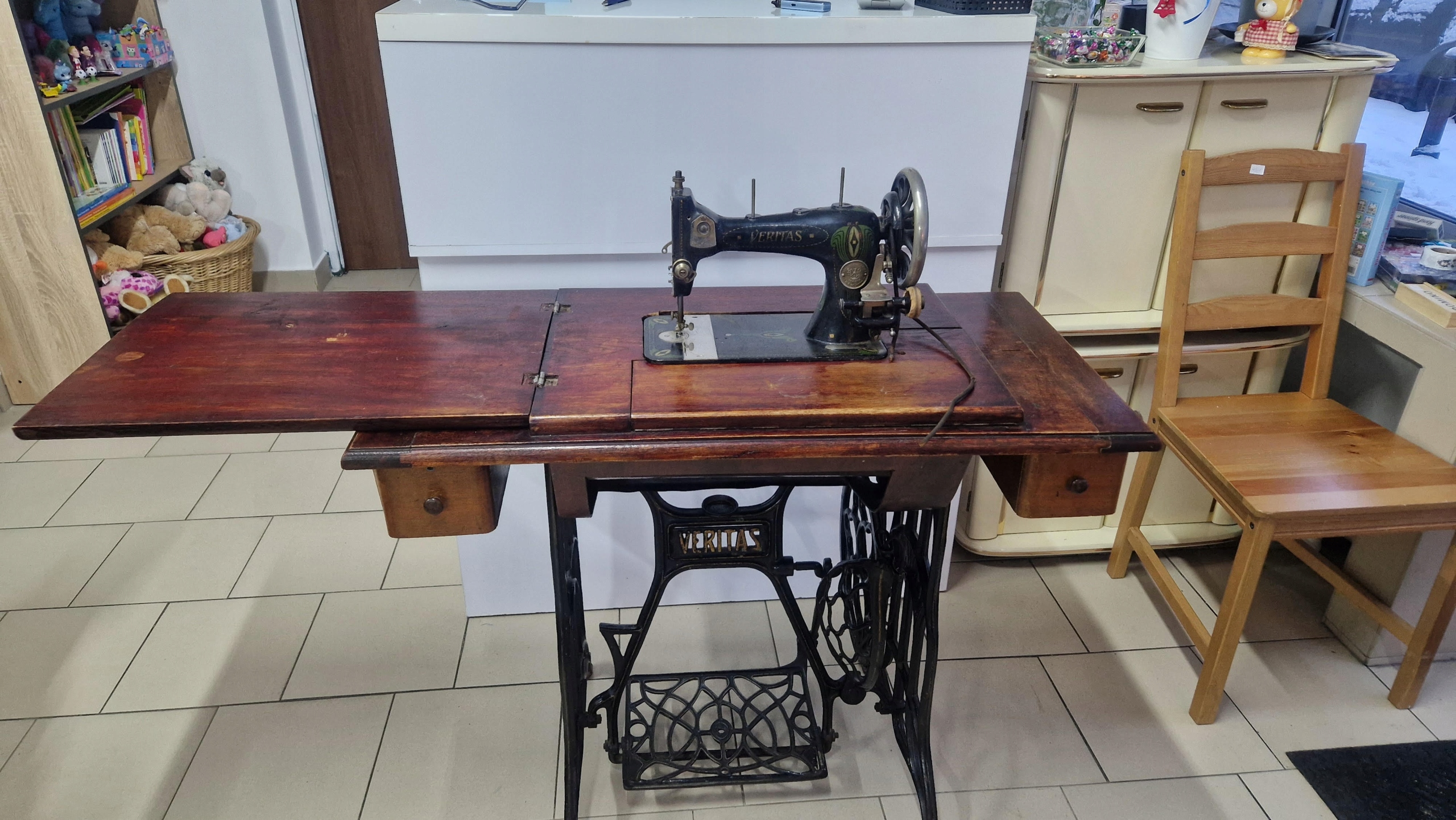 Zabytkowa Maszyna do szycia VERITAS