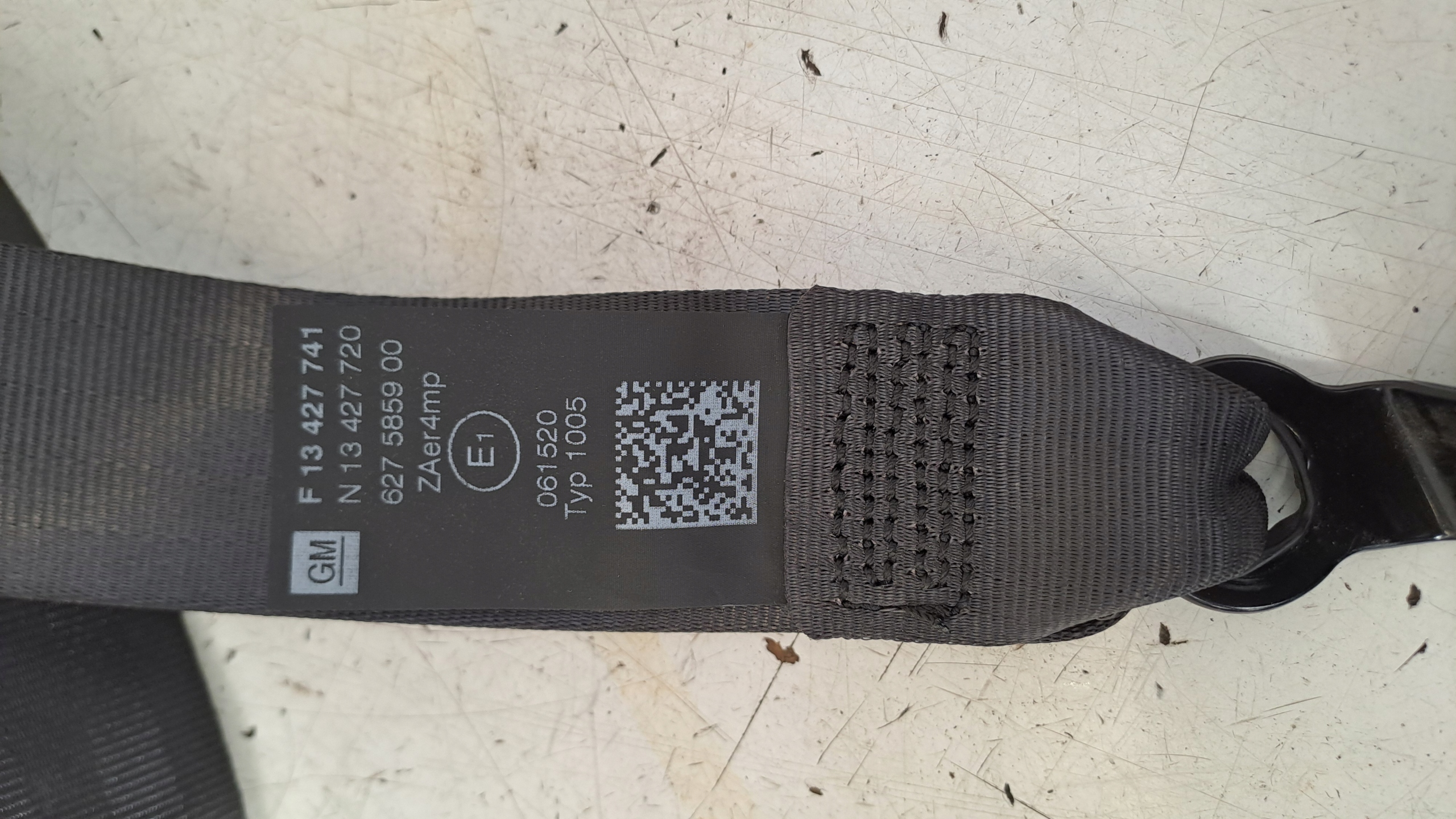 tension belt safety left front 13427740 Opel Corsa E