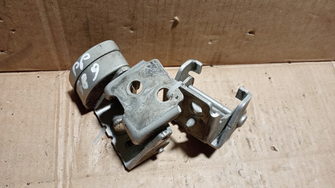 1 - CITROEN C5 T7 передняя правая дверная петля KPL EZRC