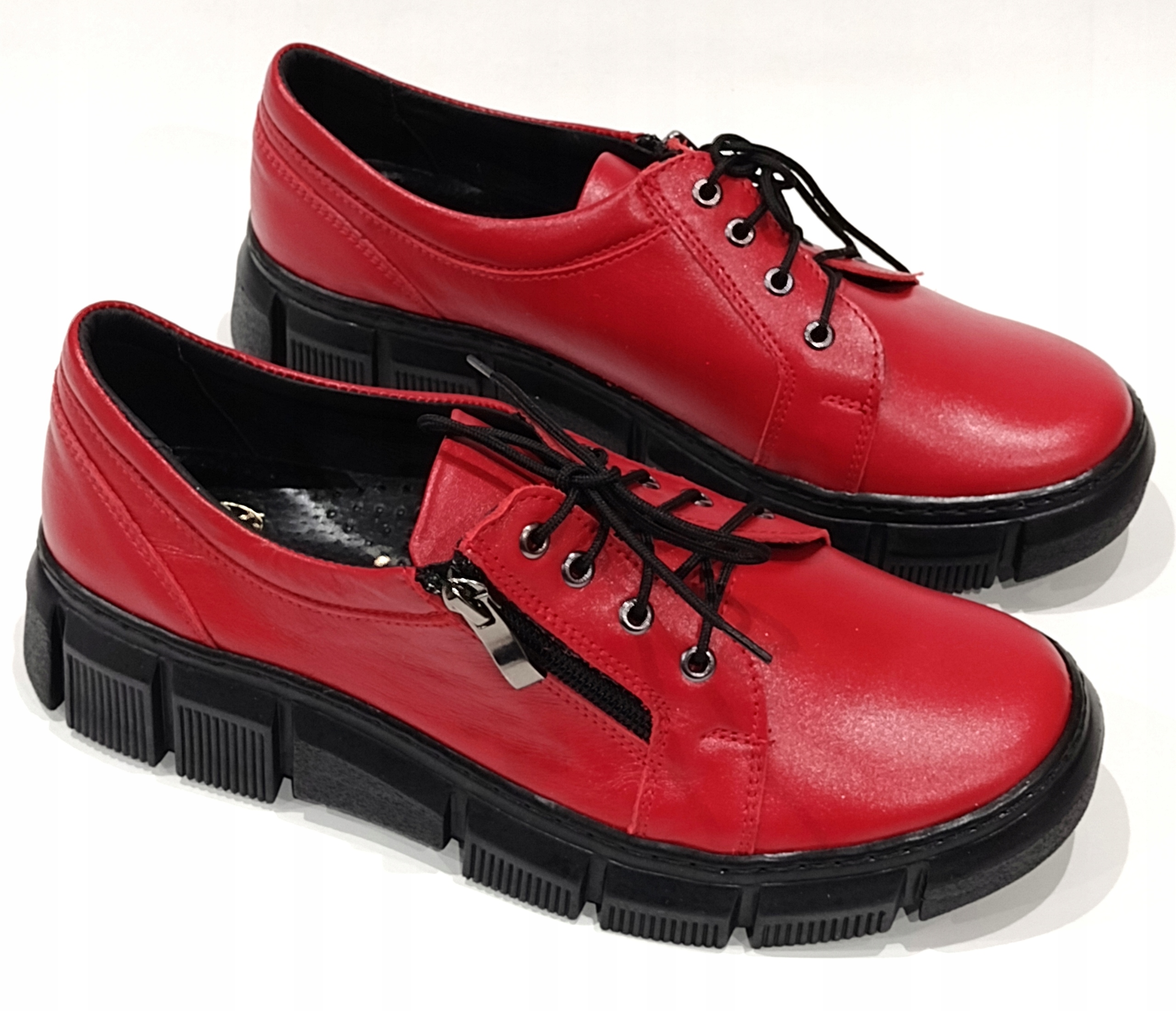 UNI-57T WYGODNE STYLOWE PÓŁBUTY SKÓRA KOMFORT 40 Wzór dominujący bez wzoru