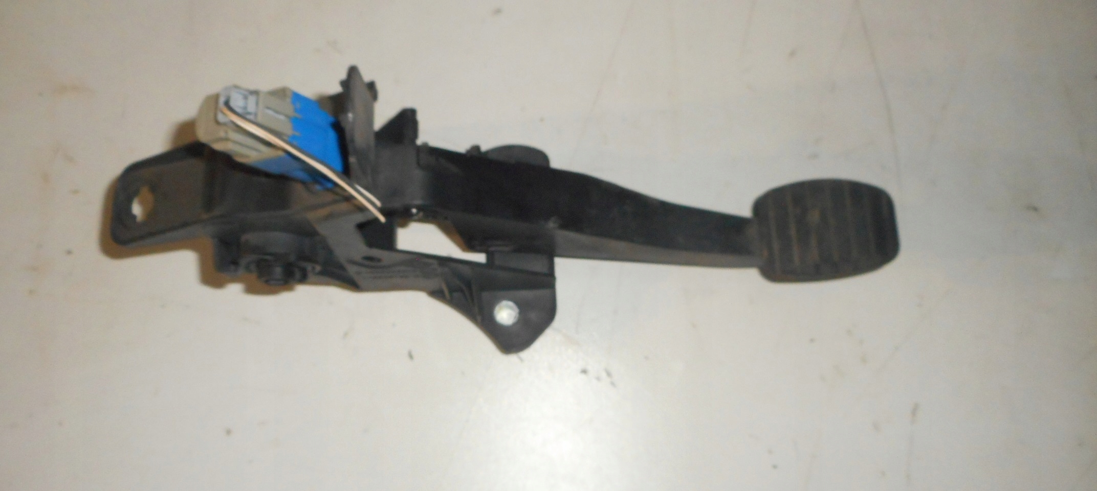 Dacia Sandero II 16r 1.2 B pedał sprzęgła