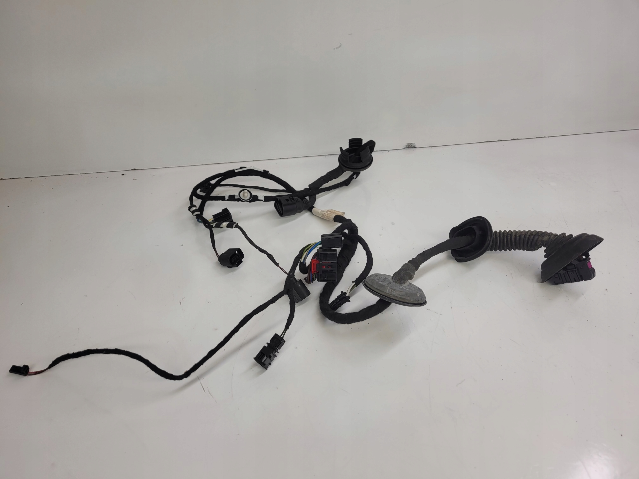 bundle door right front AUDI Q7 4L0971030G KEYLES