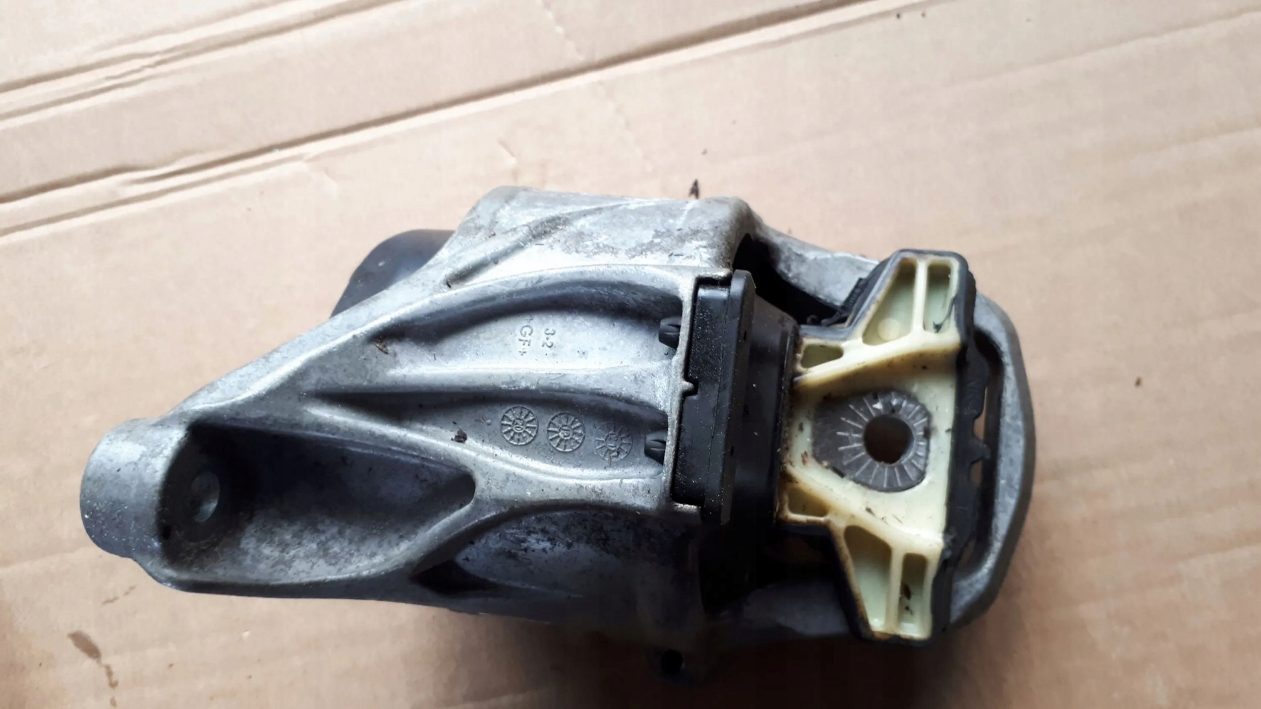 A5 8W engine mount 2.0 TFSI 8W0199371CR A4 B9 8W
