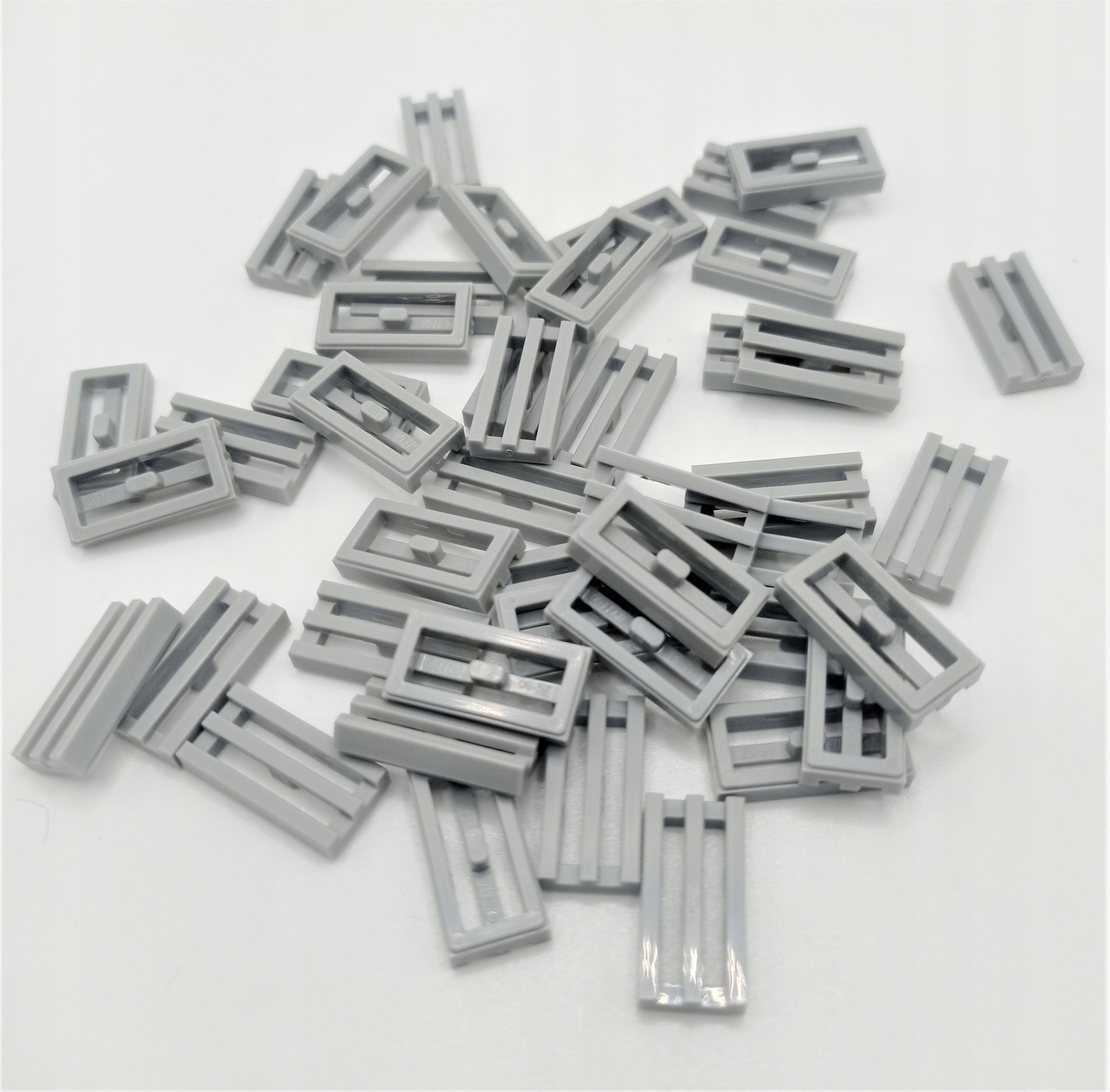 

Lego 2412B 1x2 Plate Grill gray light 45 pcs