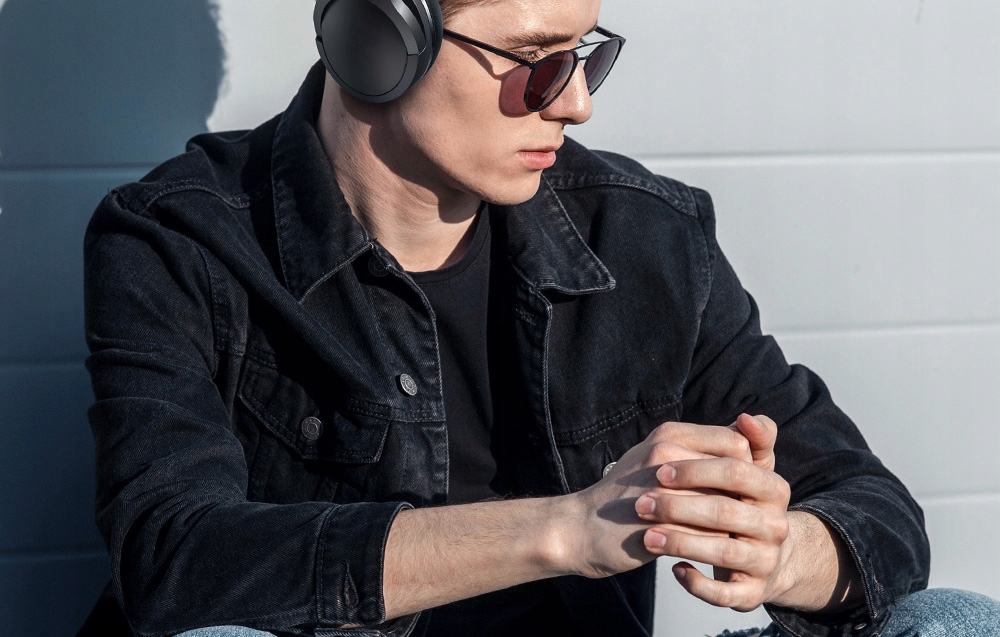 BLITZWOLF WYGODNE BEZPRZEWODOWE SŁUCHAWKI NAUSZNE BLUETOOTH MIKROFON ANC Marka BlitzWolf