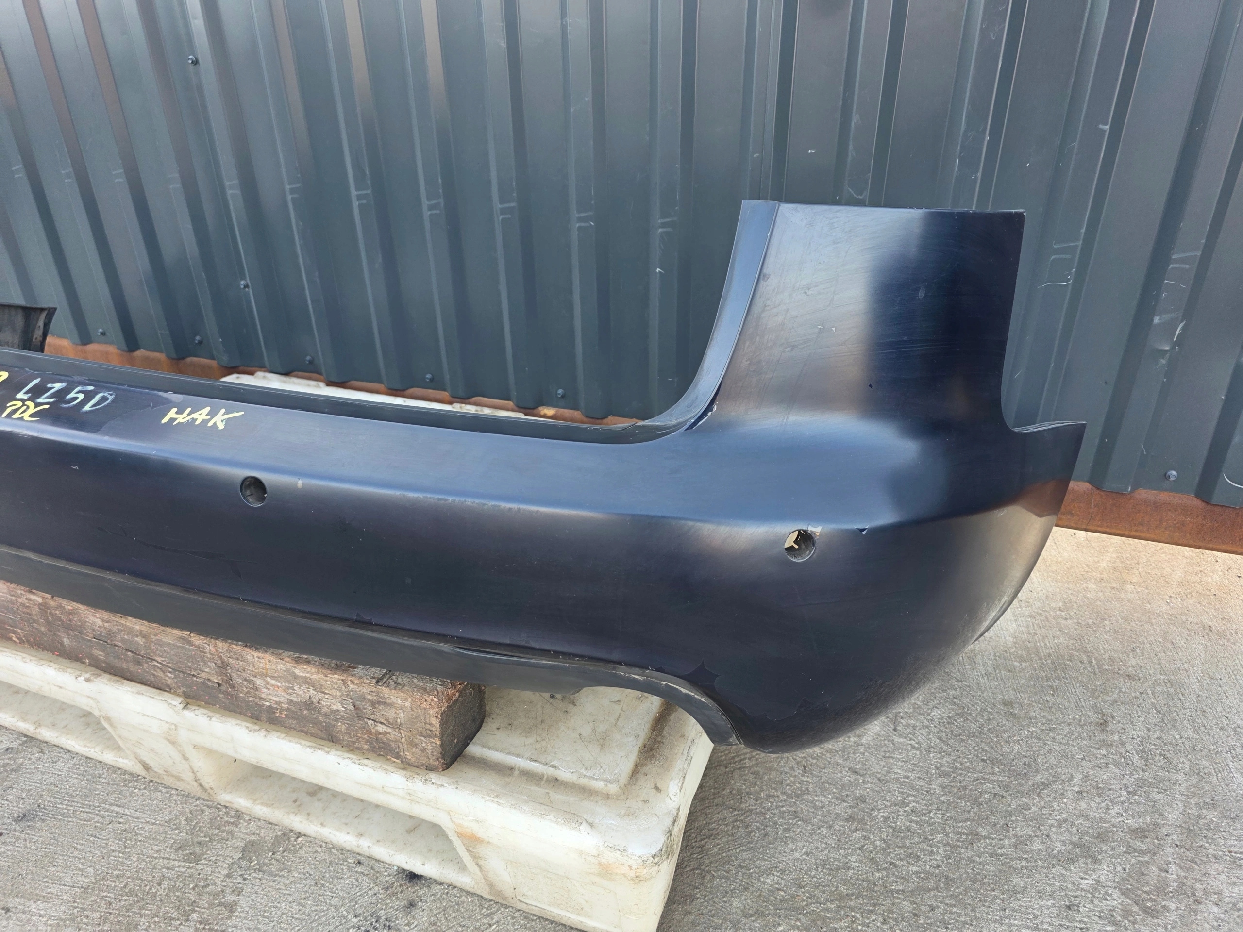 bumper rear part AUDI A6 C6 LZ5D AVANT / KOMBI PDC towing 2004-2008