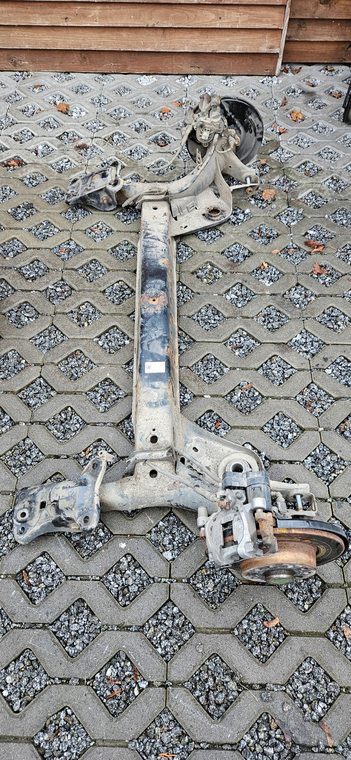 BELKA TYL KOMPLET SKODA OCTAVIA III GOLF VII 5Q0501115