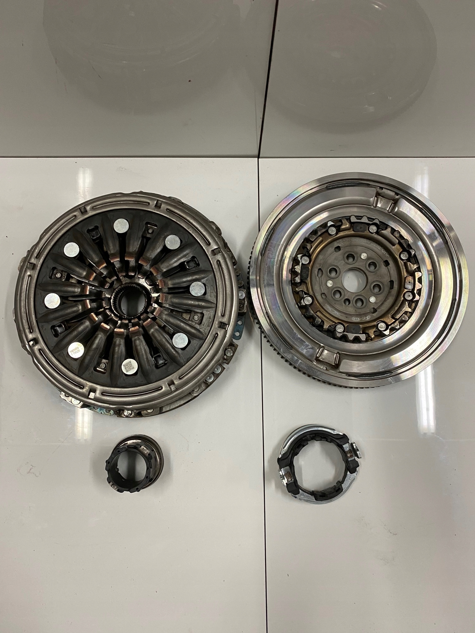 Колесо сцепления Tucson Sportage 412002d220 836372