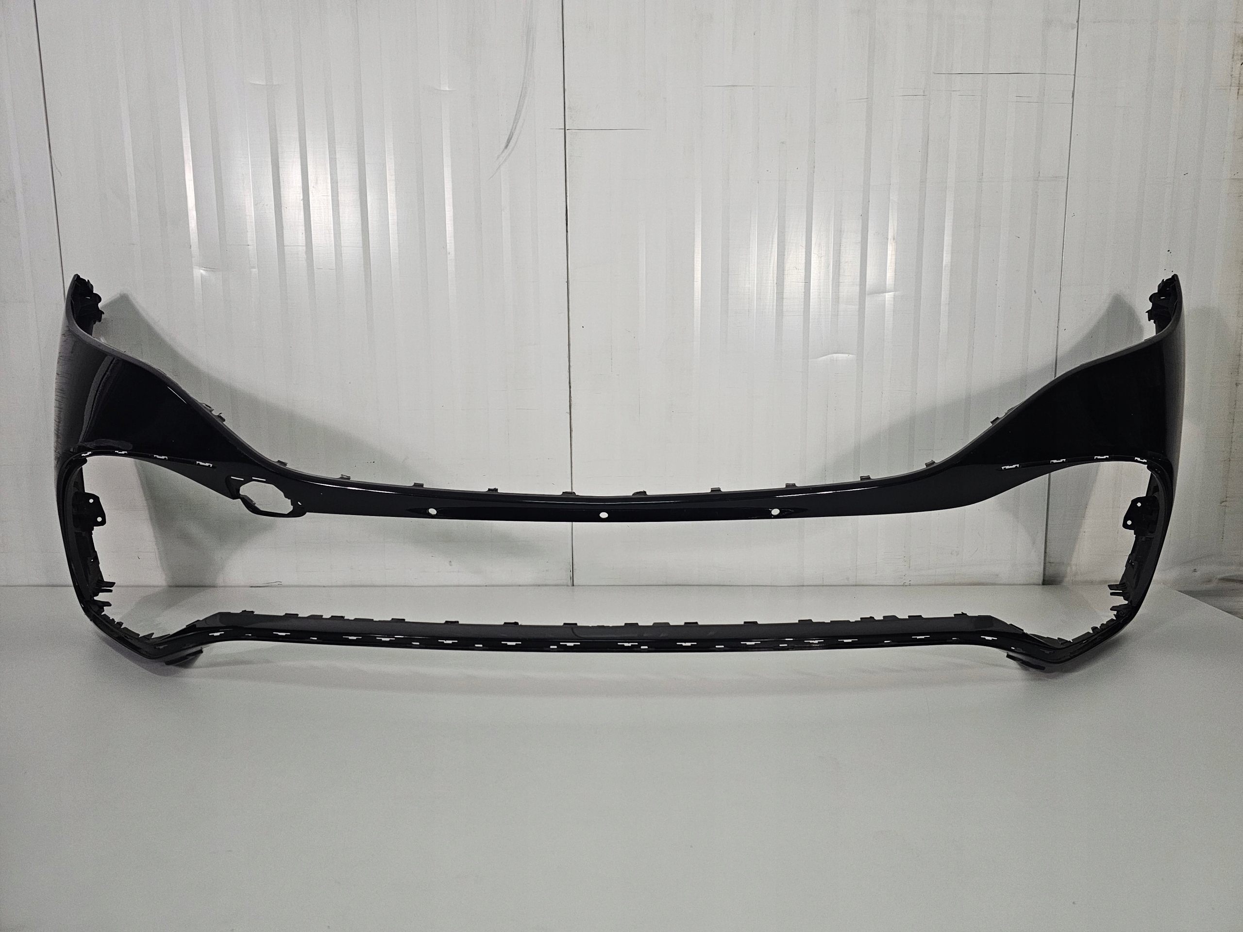 БАМПЕР ПЕРЕД ПЕРЕДНІЙ MERCEDES EQA EQB W243 AMG