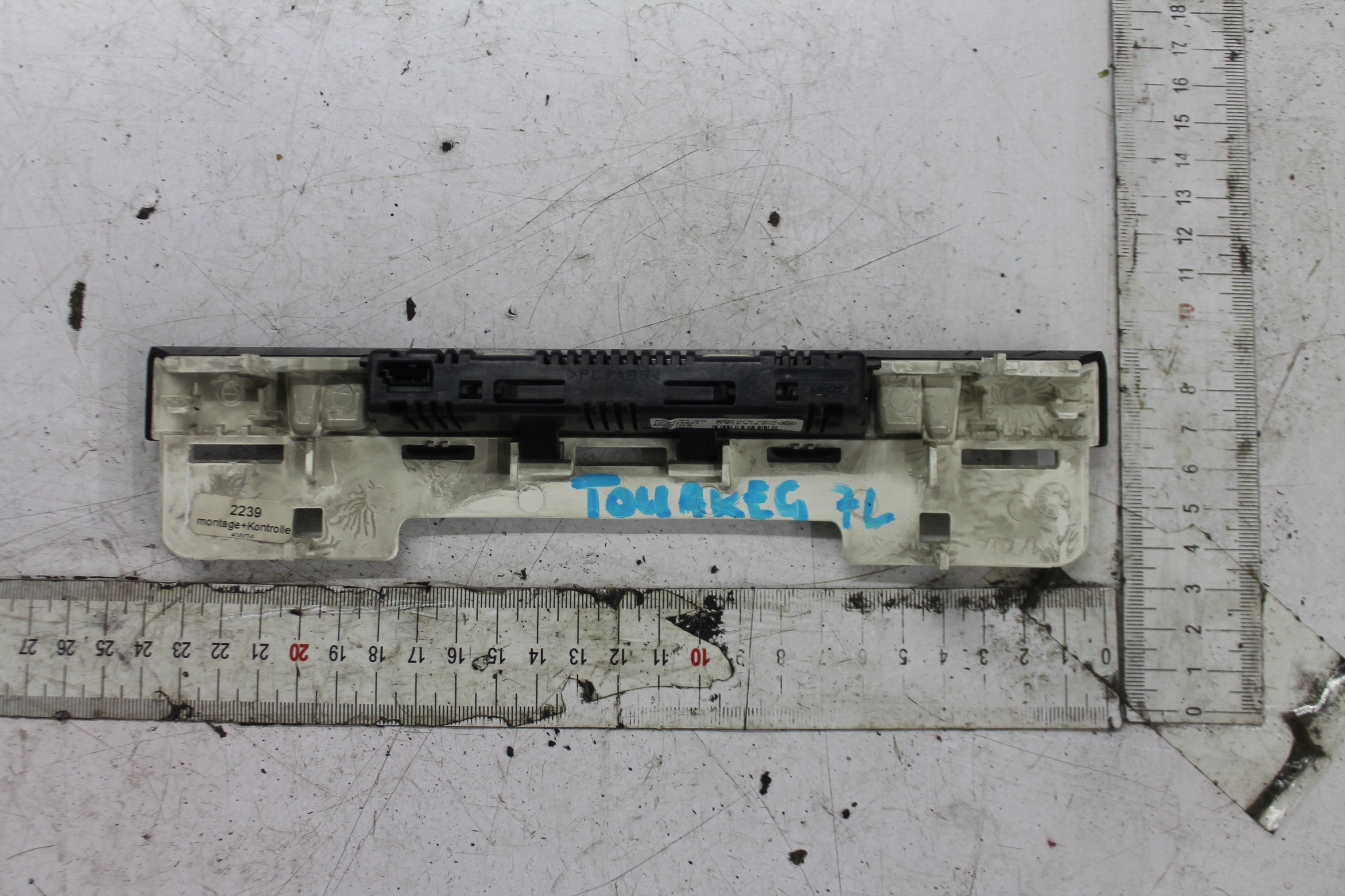 display PDC 7L6919473D TOUAREG 7L 02-10